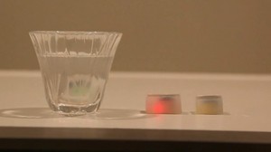 Glowing ice cubes monitor alcohol