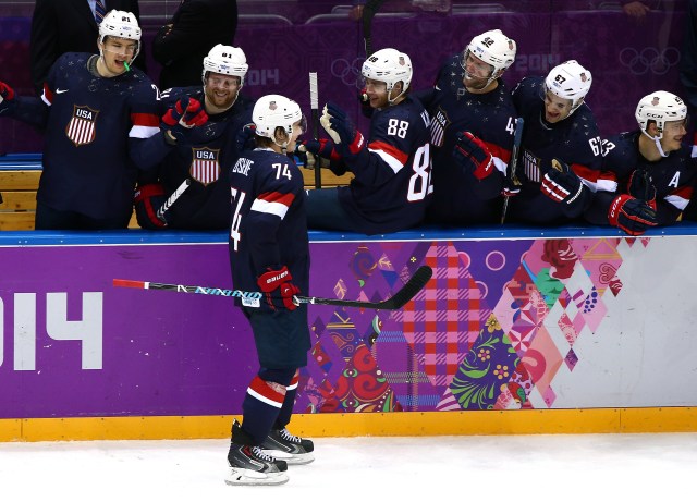 The U.S. men's hockey team. (Clive Mason/Getty Images)