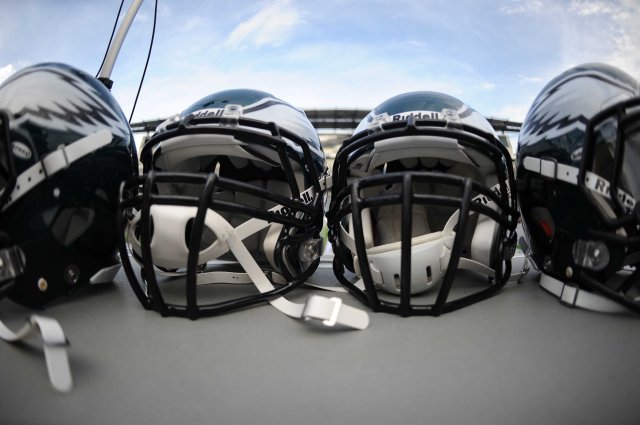 Do helmets protect players from concussions? (Joe Camporeale-USA TODAY Sports)