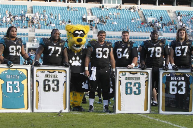 After 14 seasons season with the Jacksonville Jaguars, offensive lineman Brad Meester retired after the 2013 campaign. (Kim Klement - USA TODAY Sports)
