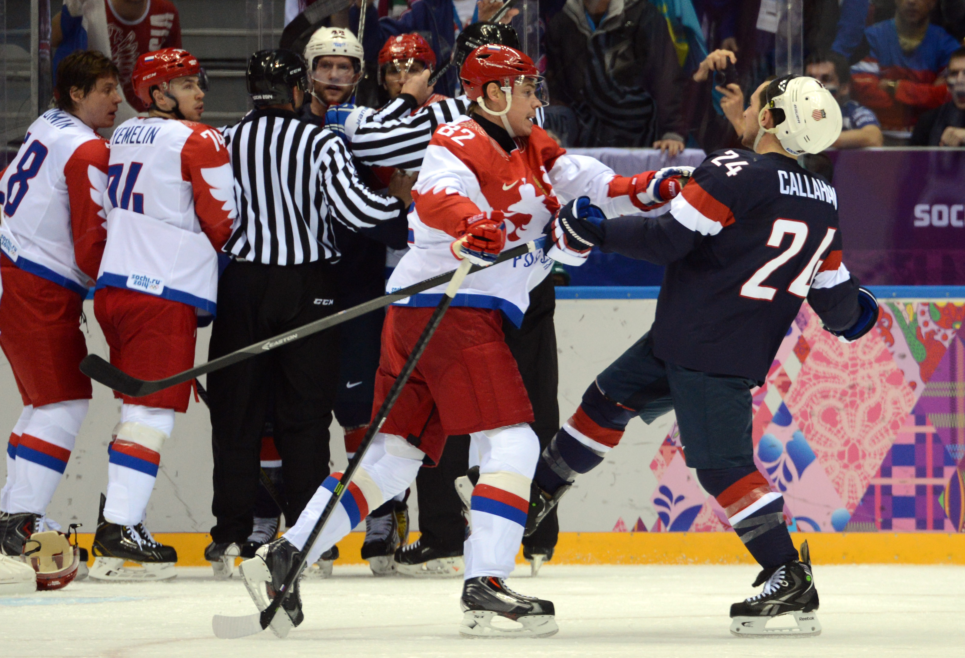 T.J. Oshie the hero as USA outlasts Russia in epic shootout