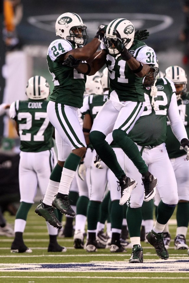 CBs Darrelle Revis and Antonio Cromartie (31) formed quite a tandem for the Jets. (Alan Maglaque, USA TODAY Sports)