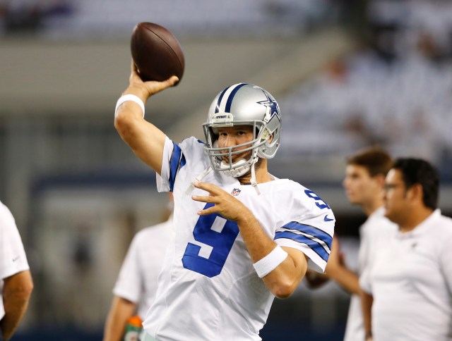 Tony Romo looked like his old self in his preseason debut. (Matthew Emmons, USA TODAY Sports)
