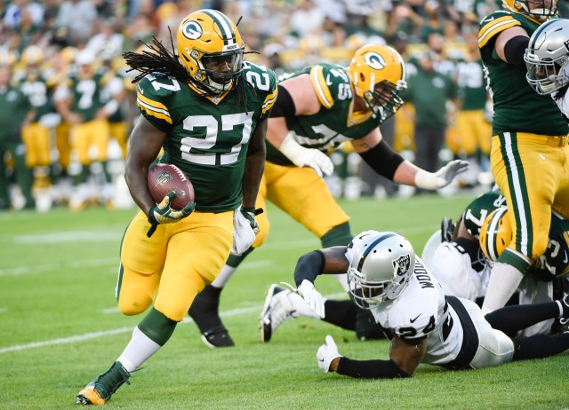 Eddie Lacy was impressive in the Packers' opening drive. (Benny Sieu, USA TODAY Sports)