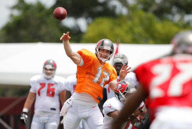 Josh McCown's reign in Tampa Bay begins Friday. (Kim Klement, USA TODAY Sports)