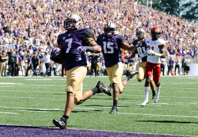 Shaq Thompson might be the most exciting prospect on Washington's defense.  (Steven Bisig, USA TODAY Sports)
