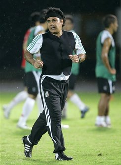 Hugo Sanchez (AP)