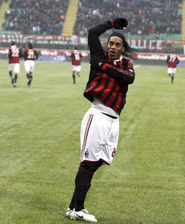 Ronaldinho nets hat-trick in AC Milan rout - SBI Soccer
