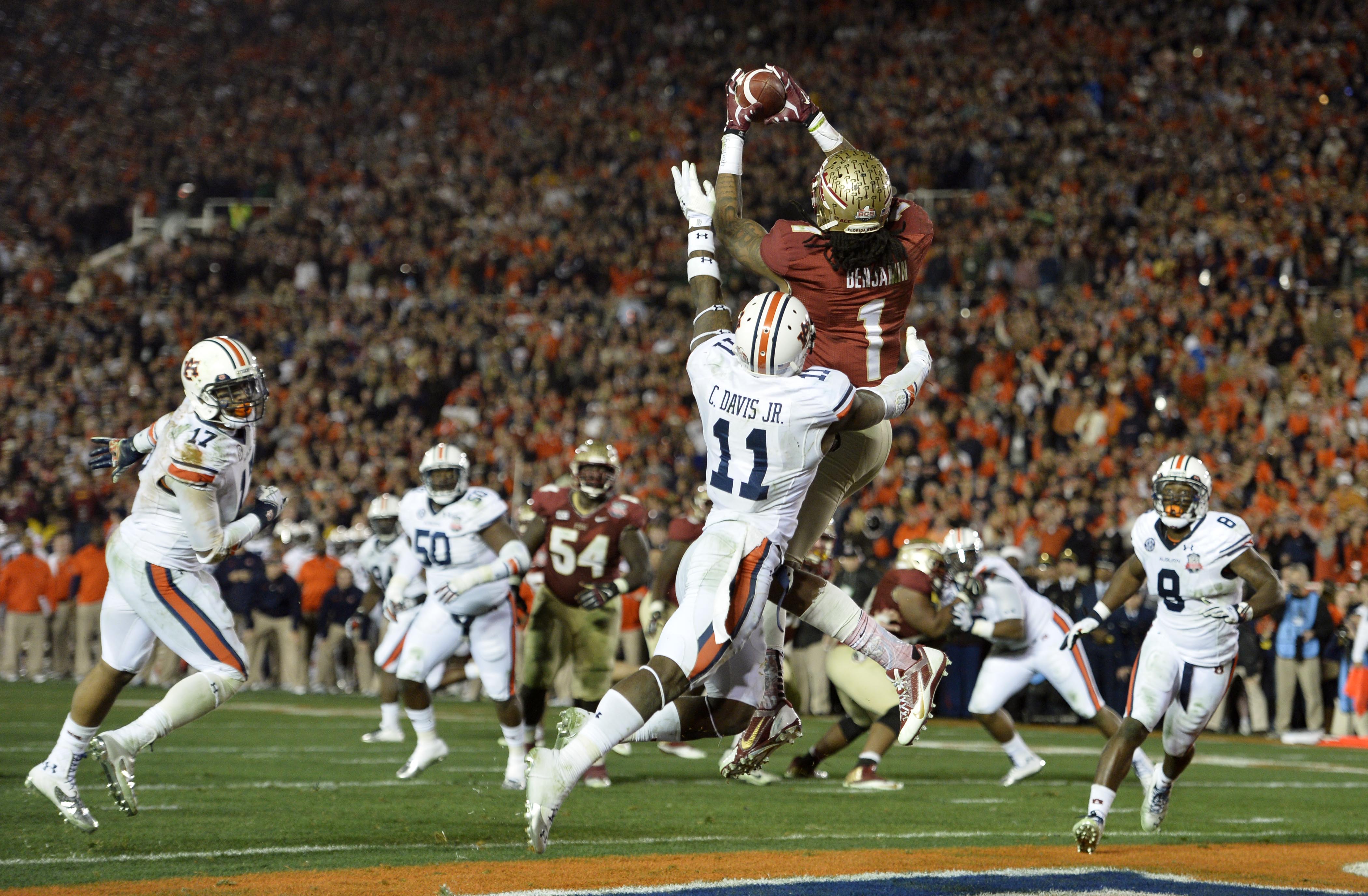 See 7 Photos Of Florida States Game Winning Touchdown For The Win 
