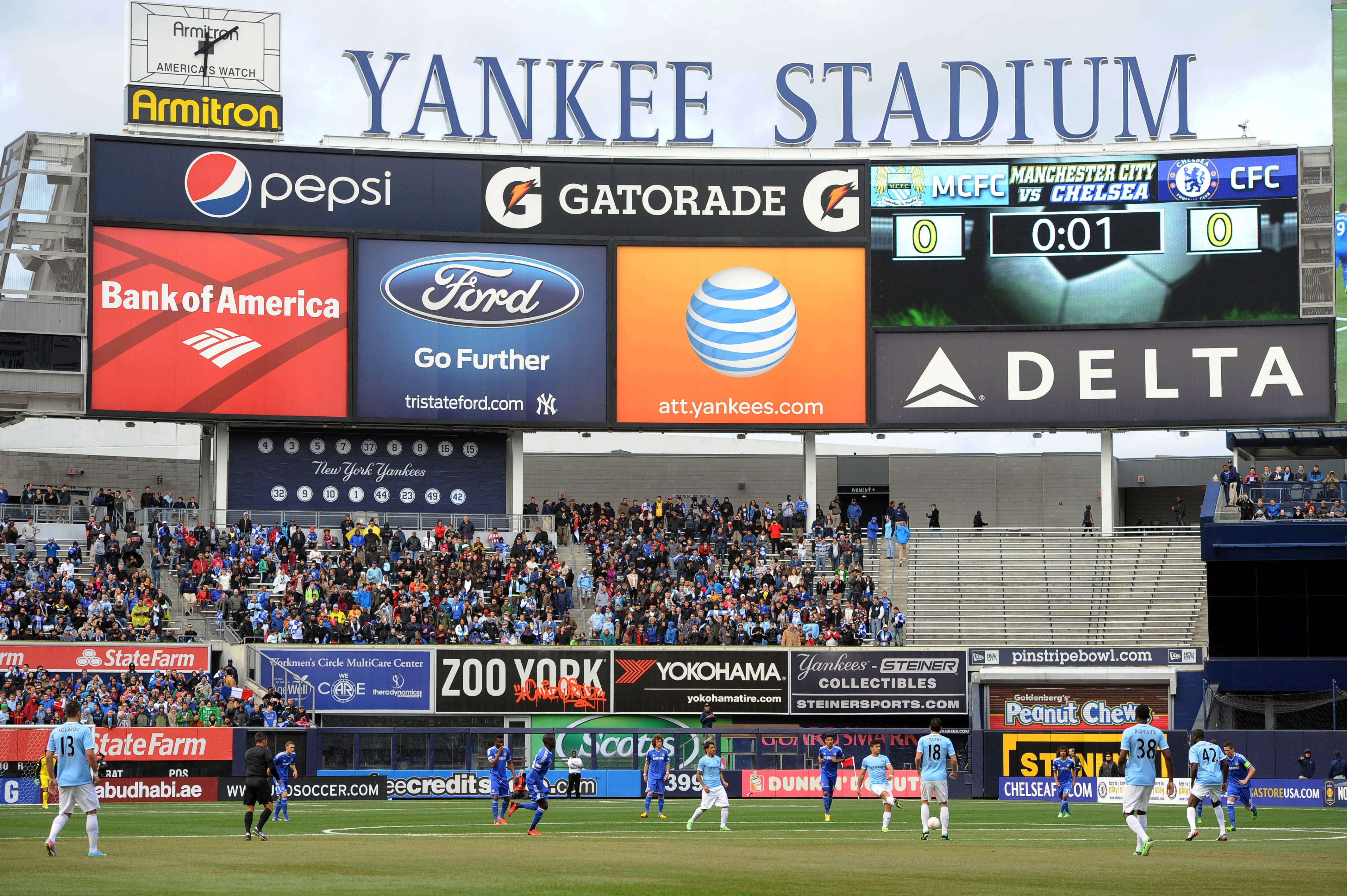 A general view of the pitch during the opening kickoff between Manchester City and Chelsea during the first half of an exhibition game at Yankee Stadium.  (Joe Camporeale-USA TODAY Sports)