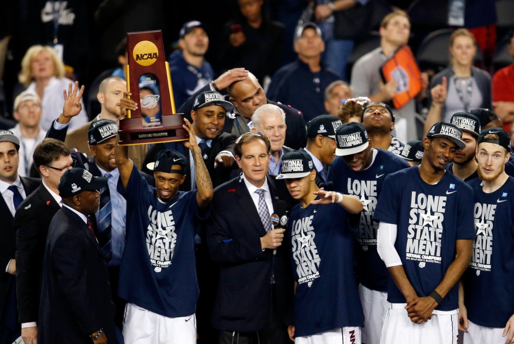 13 incredible photos of the UConn Huskies celebrating their national