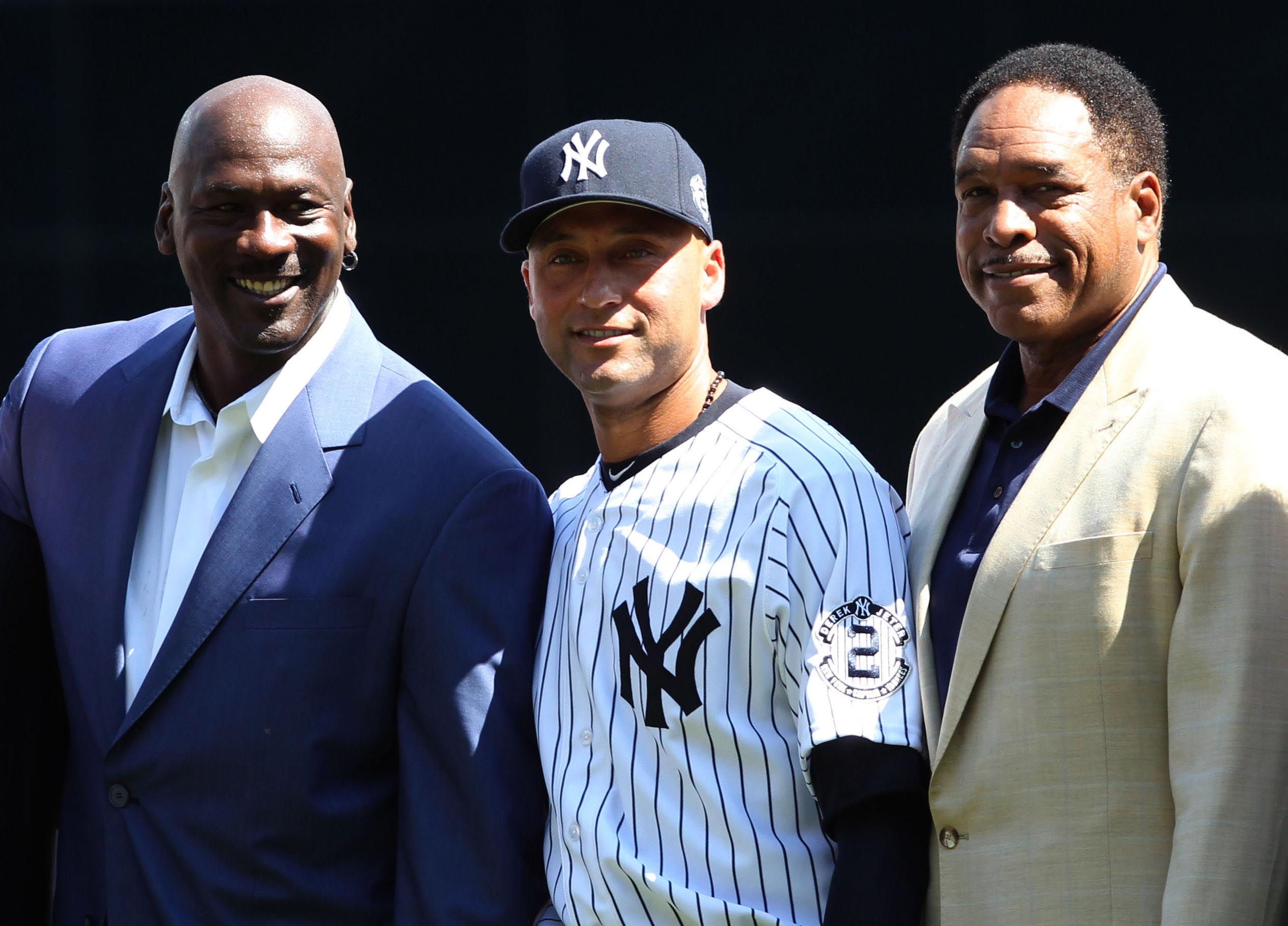 Michael Jordan surprises Derek Jeter on Derek Jeter Day at Yankee Stadium