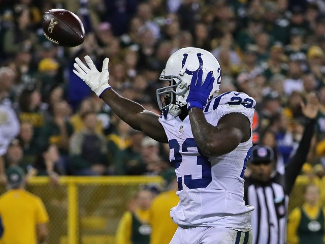 GREEN BAY, WI - NOVEMBER 06: Frank Gore #23 of the Indianapolis Colts celebrates after scoring the game-winning touchdown against the Green Bay Packers at Lambeau Field on November 6, 2016 in Green Bay, Wisconsin. The Colts defeated the Packers 31-26. (Photo by Jonathan Daniel/Getty Images)