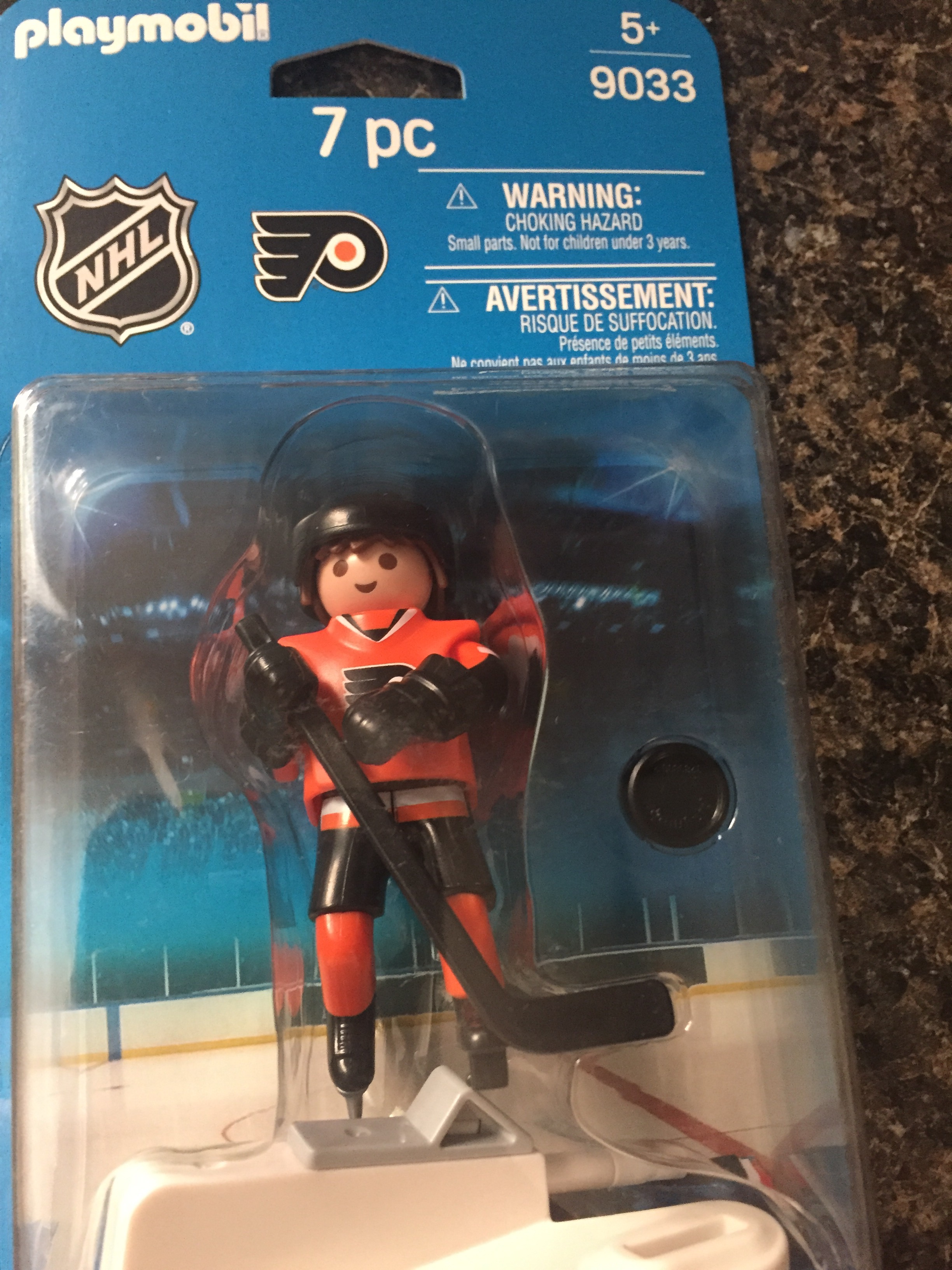 PLAYMOBIL has some pretty awesome Flyers & NHL figurines available