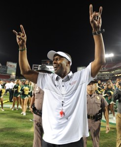 TAMPA, FL - NOVEMBER 14: Willie Taggart, head coach for South Florida Bulls celebrates the teams win against the Temple Owls at Raymond James Stadium on November 14, 2015 in Tampa, Florida. (Photo by Cliff McBride/Getty Images)
