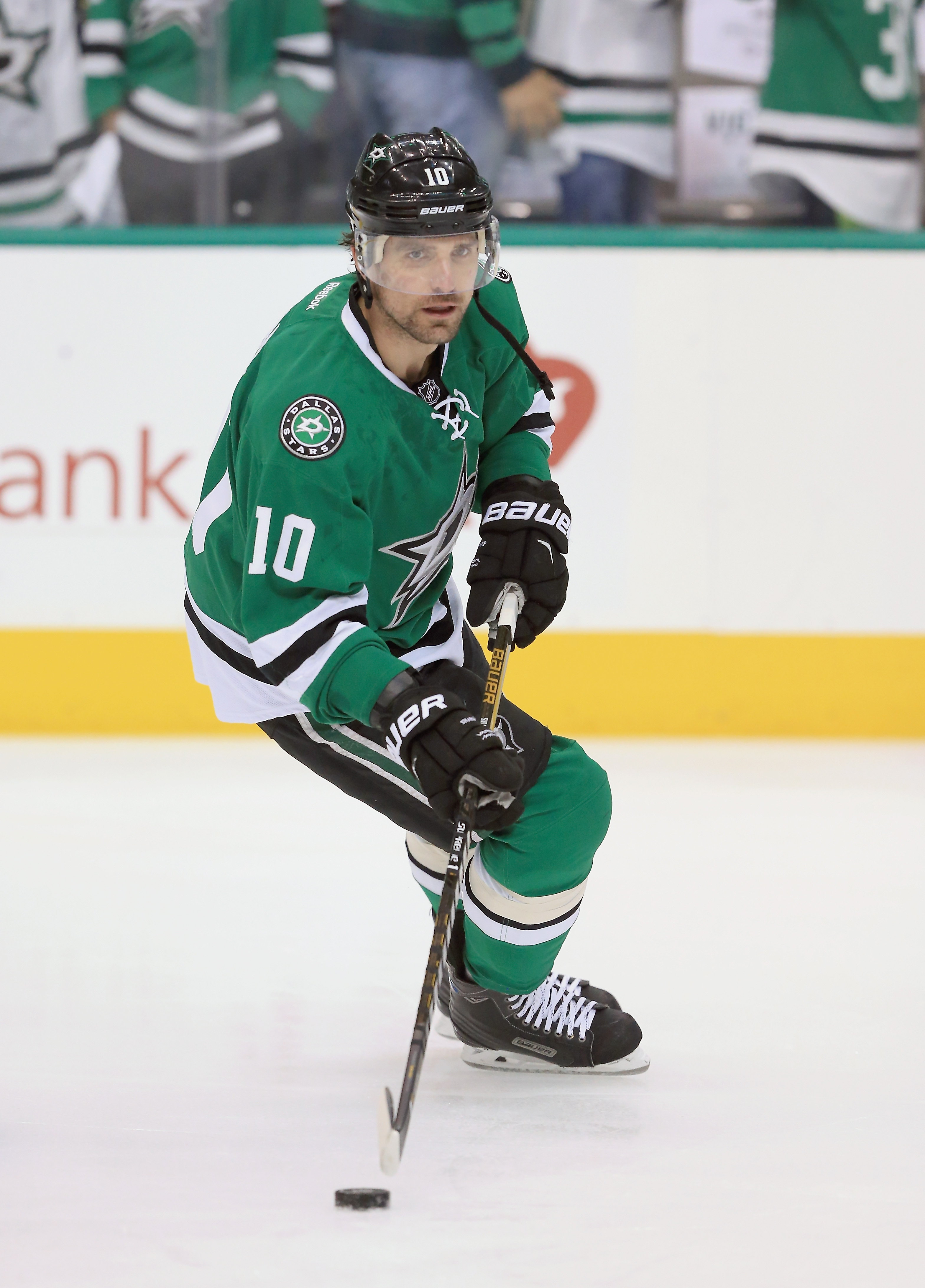 Patrick Sharp continues to contend with concussion issues