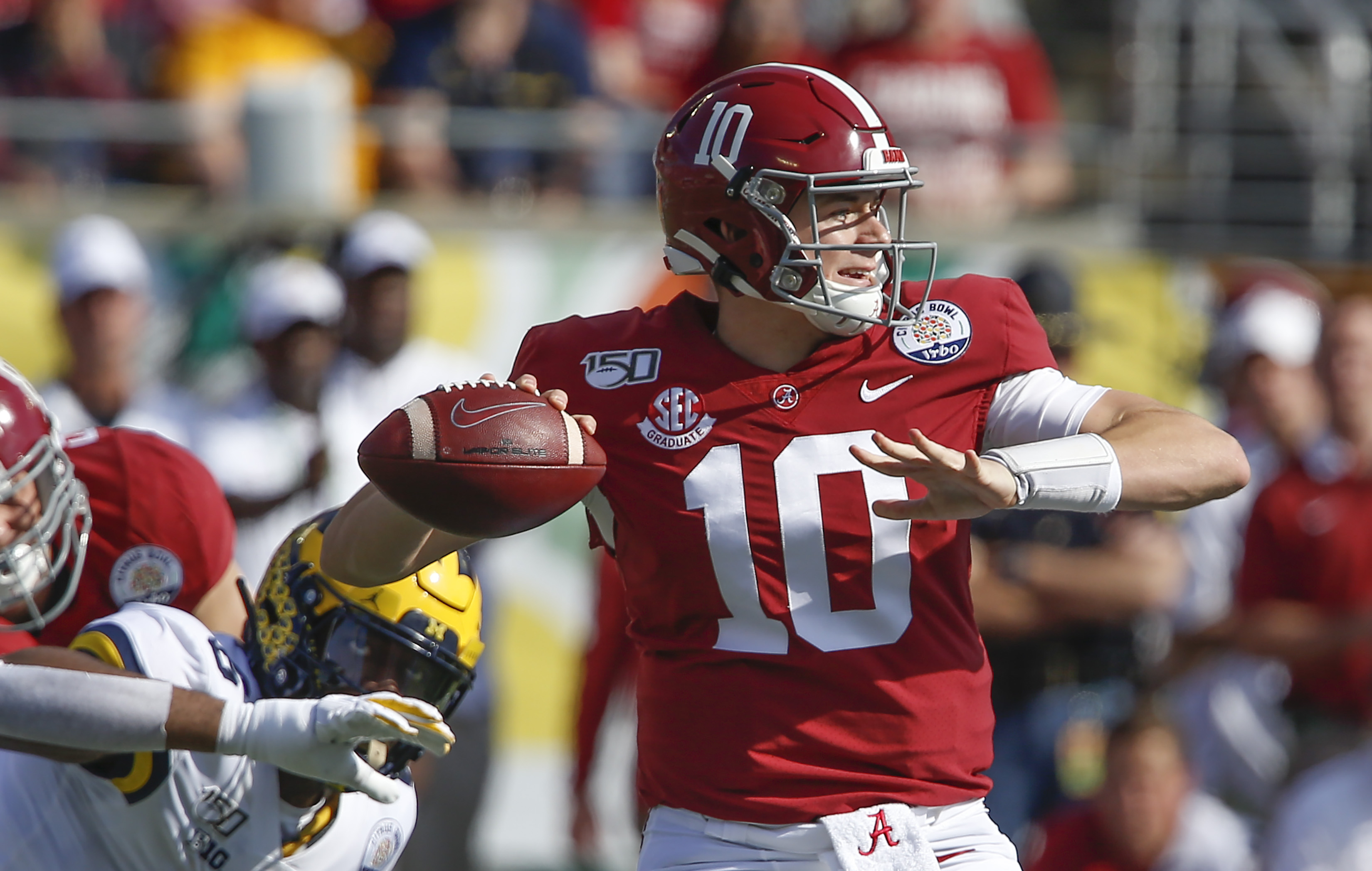 Don T Count Alabama Qb Mac Jones Out Just Yet
