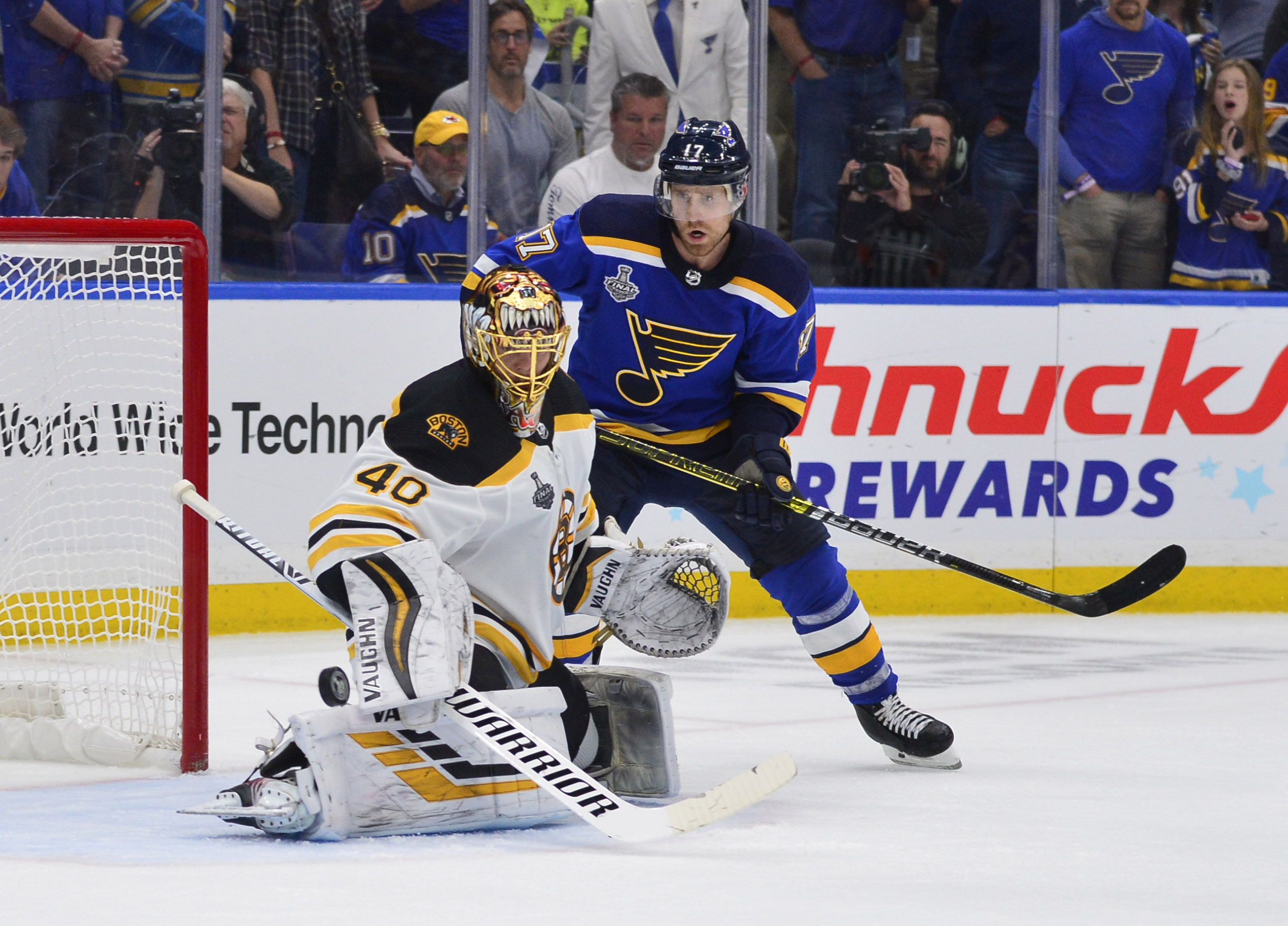 St. Louis Blues at Boston Bruins Game 5 predictions, picks and bets