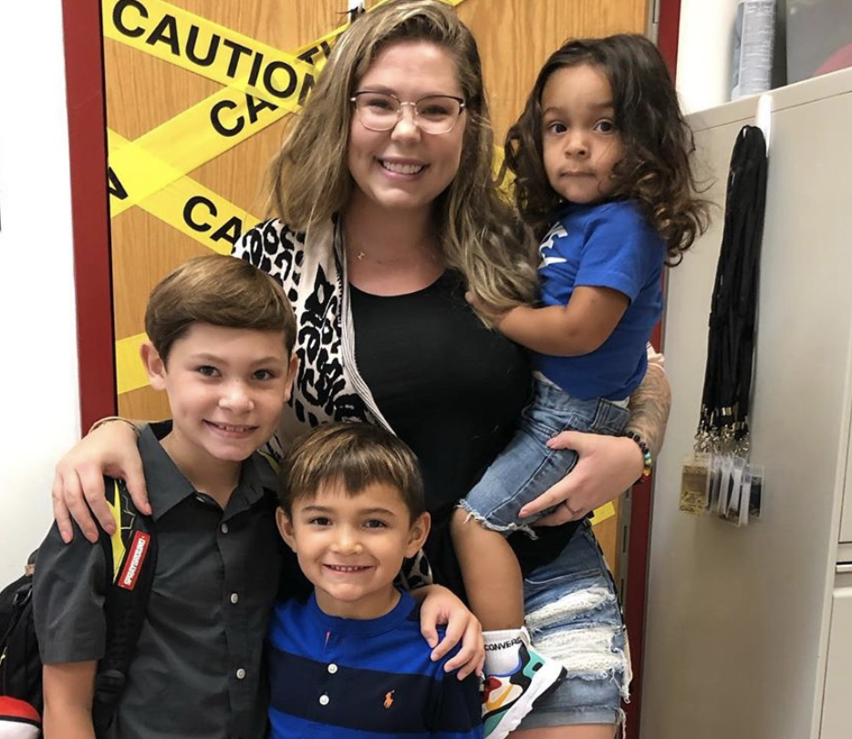 Kailyn Lowry Reveals She’s Having Twins!? 