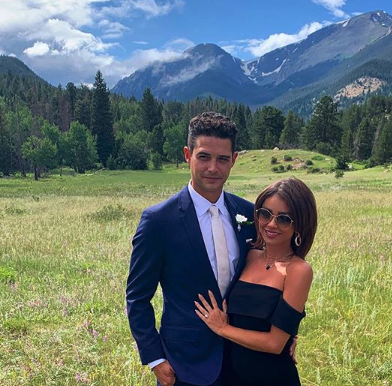 Sarah Hyland and Wells Adams Celebrate Engagement Anniversary ...