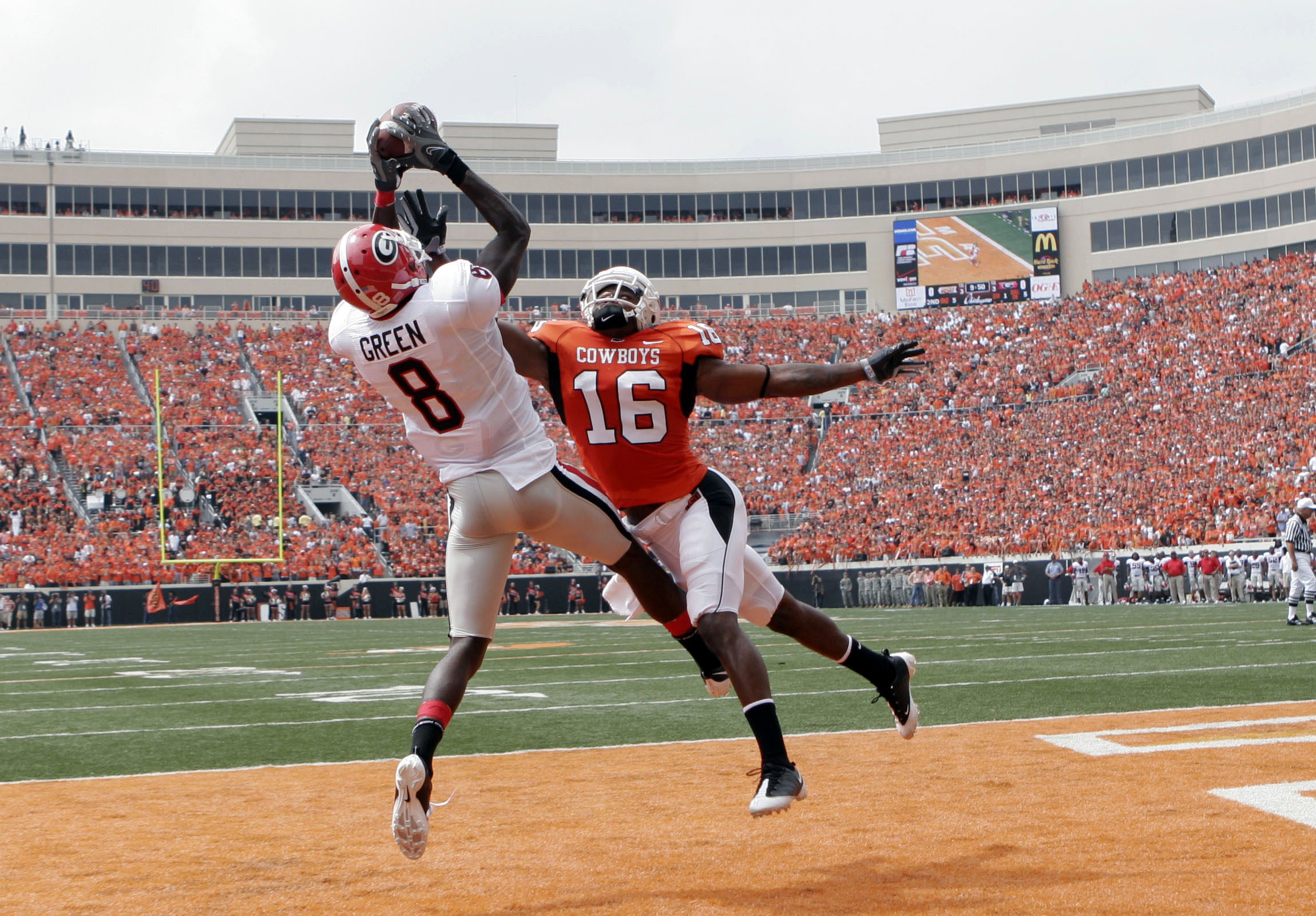 A.J. Green # 8 Georgia Bulldogs WR.  Georgia bulldogs, Georgia football, Georgia  bulldogs football