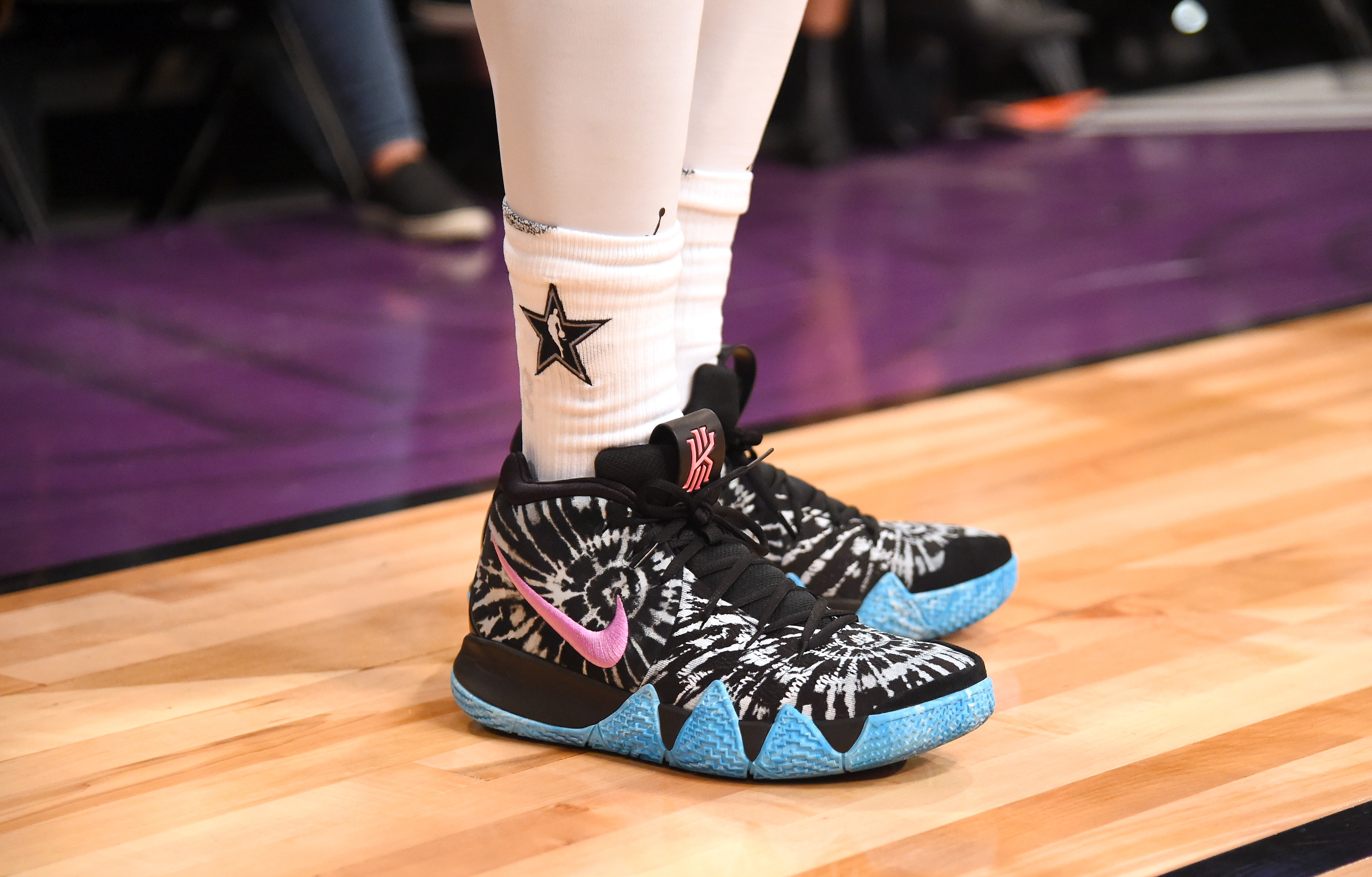 kyrie irving all star game shoes