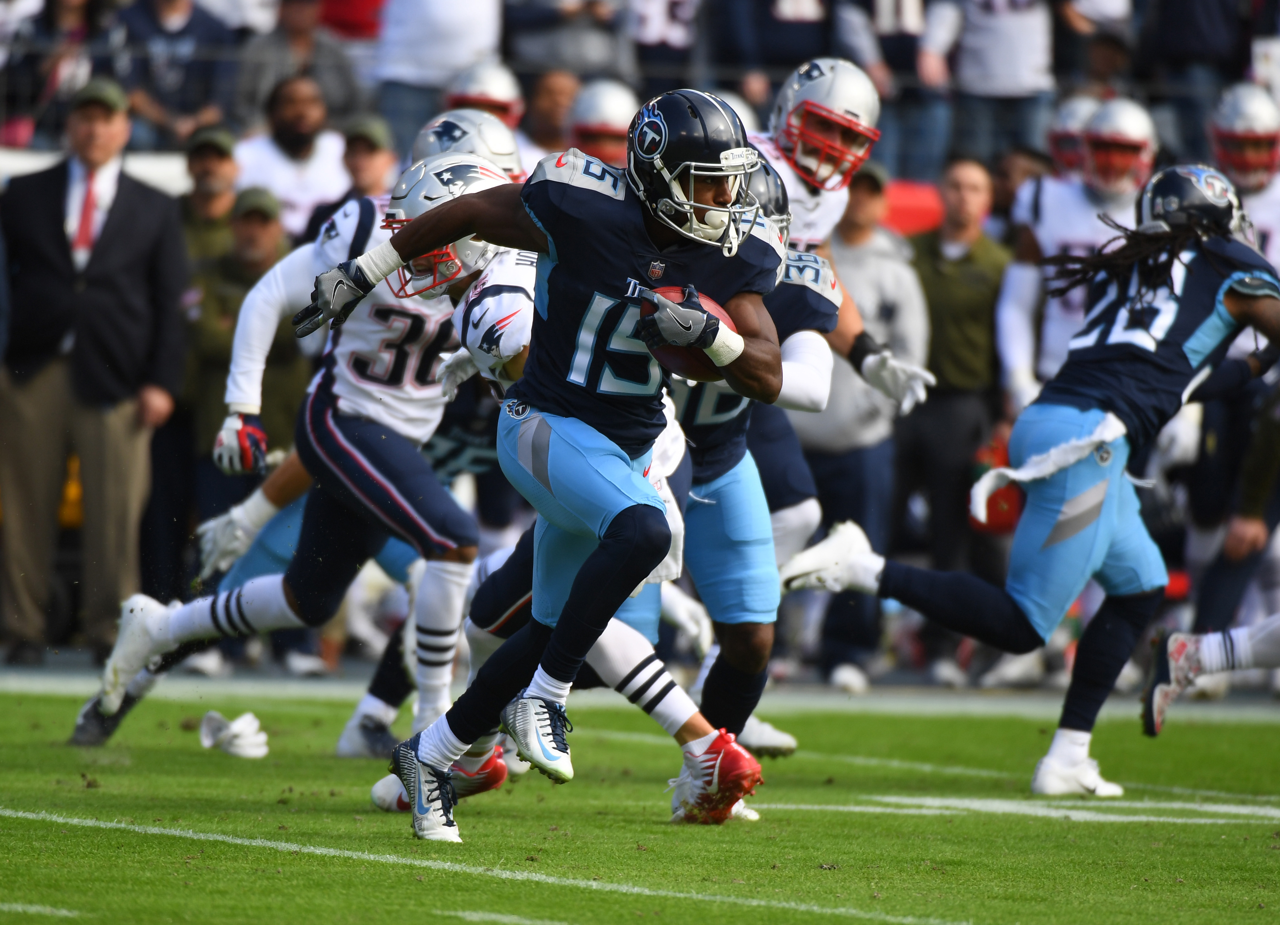 Titans-Patriots: Five Takeaways From Titans 34-10 Victory Over Patriots