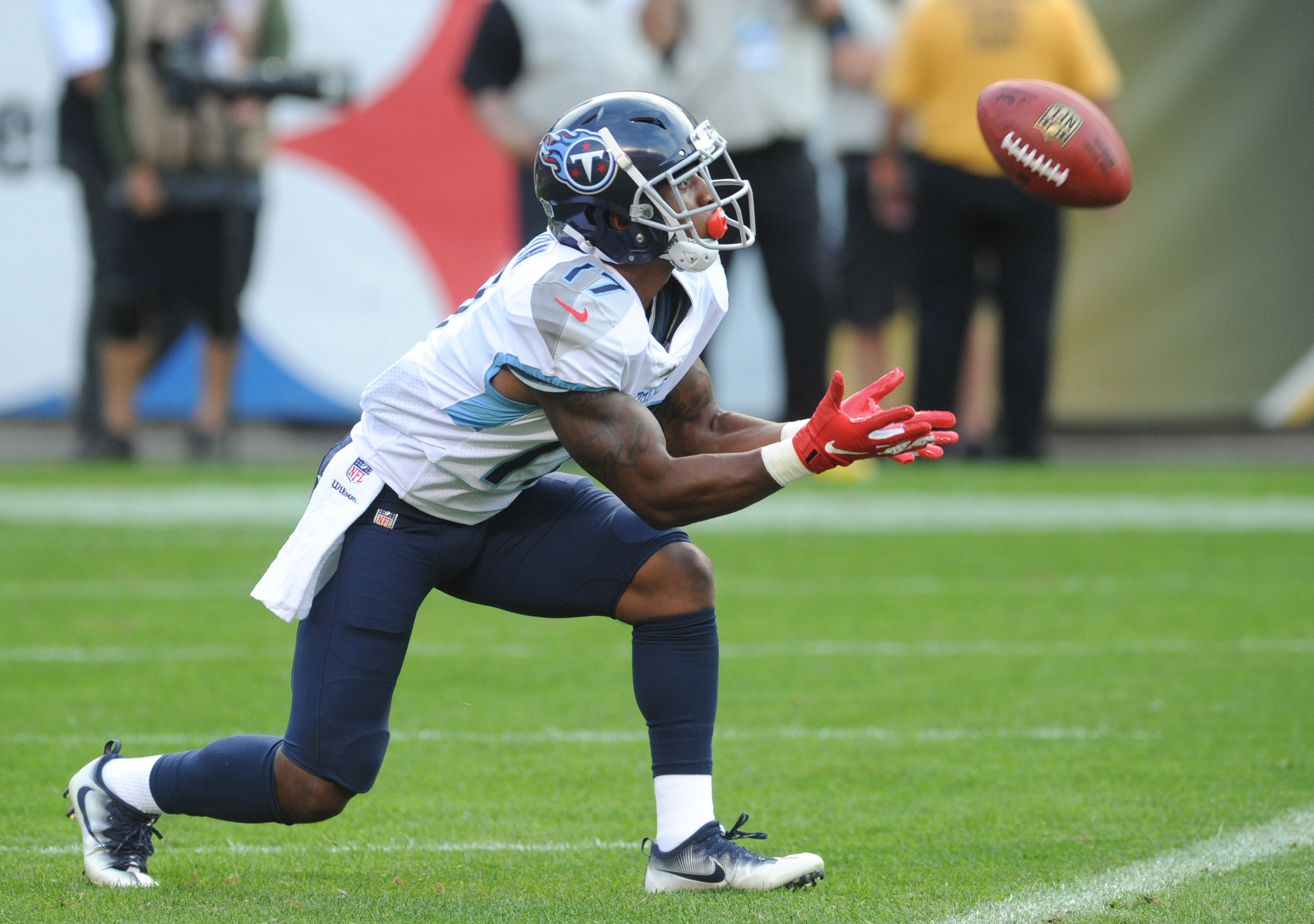 NFL Training Camp: 5 Titans players on the roster bubble heading into  training camp