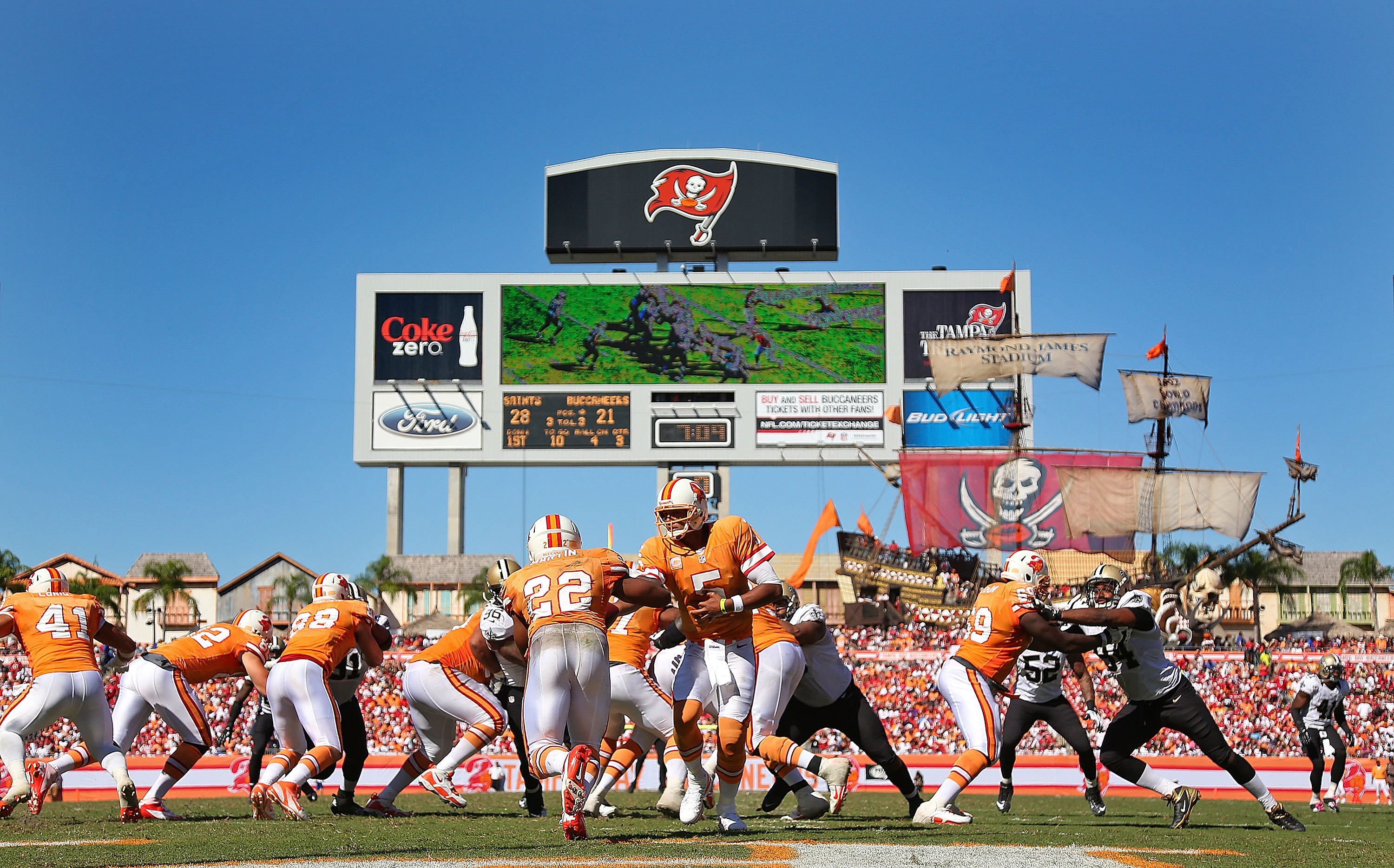 Defending the Buccaneers uniforms because someone has to