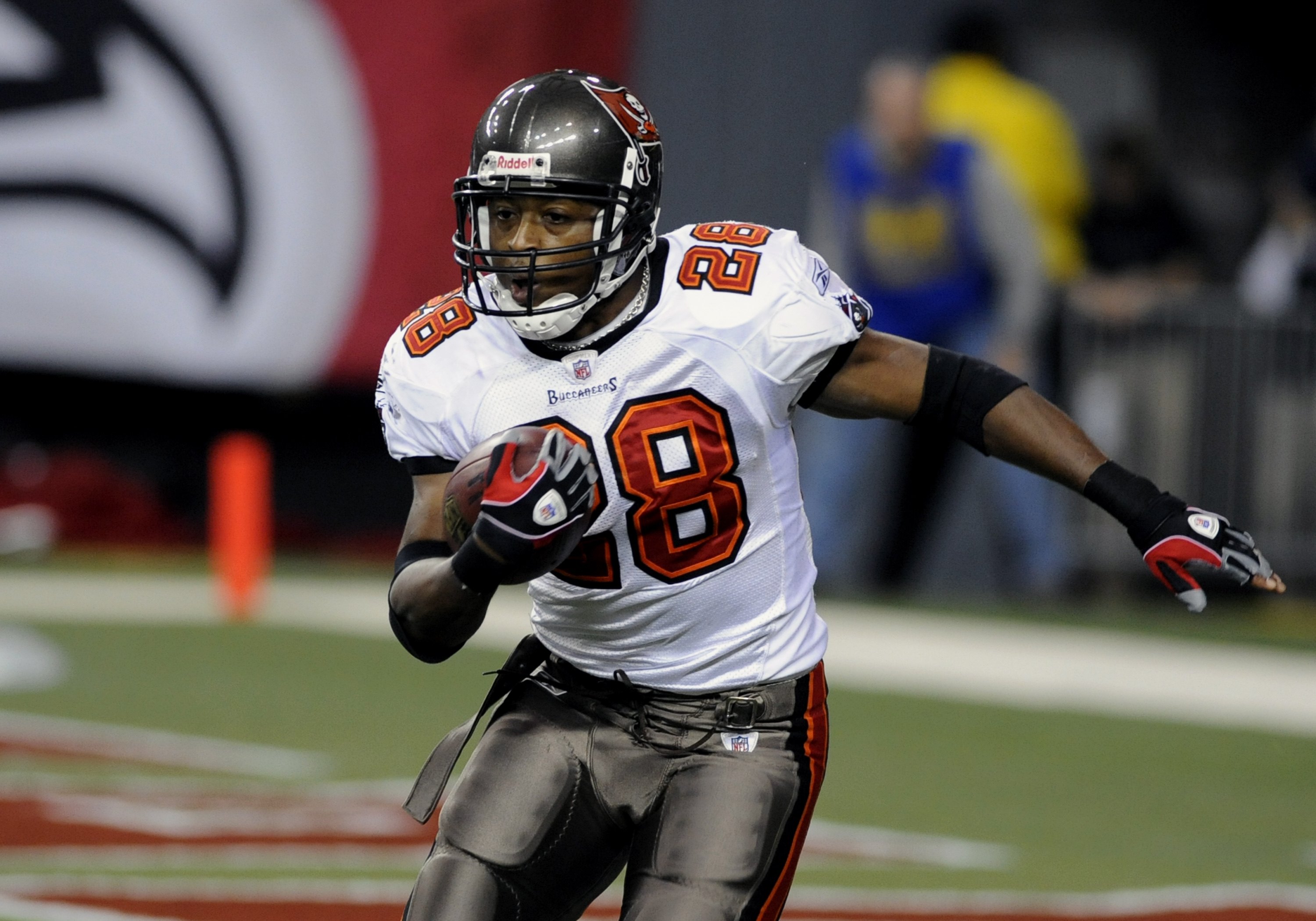 The Best Buccaneer Warrick Dunn? -  - Tampa Bay