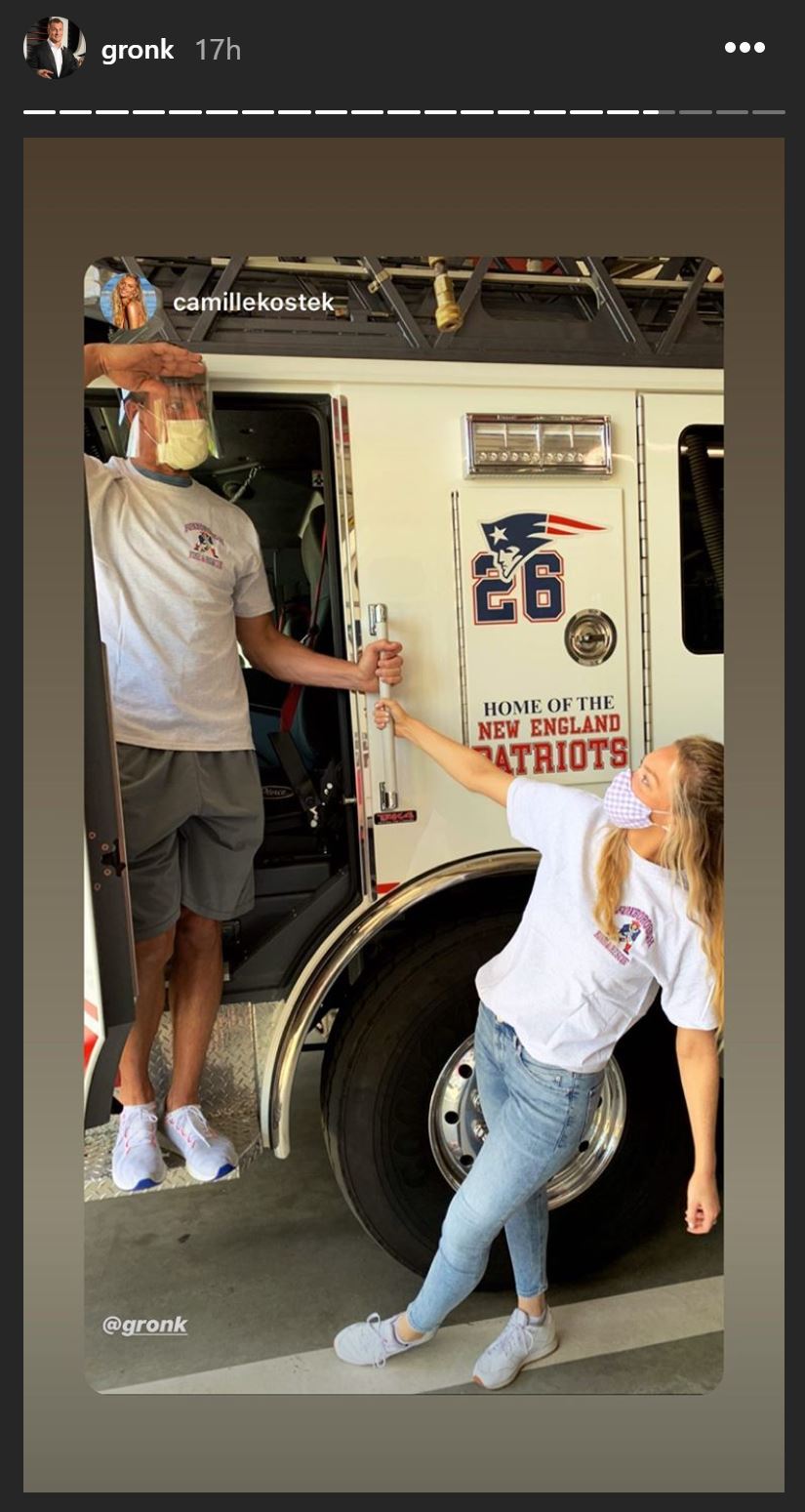 Gronk is wearing a Patriots shirt again, but for a good cause