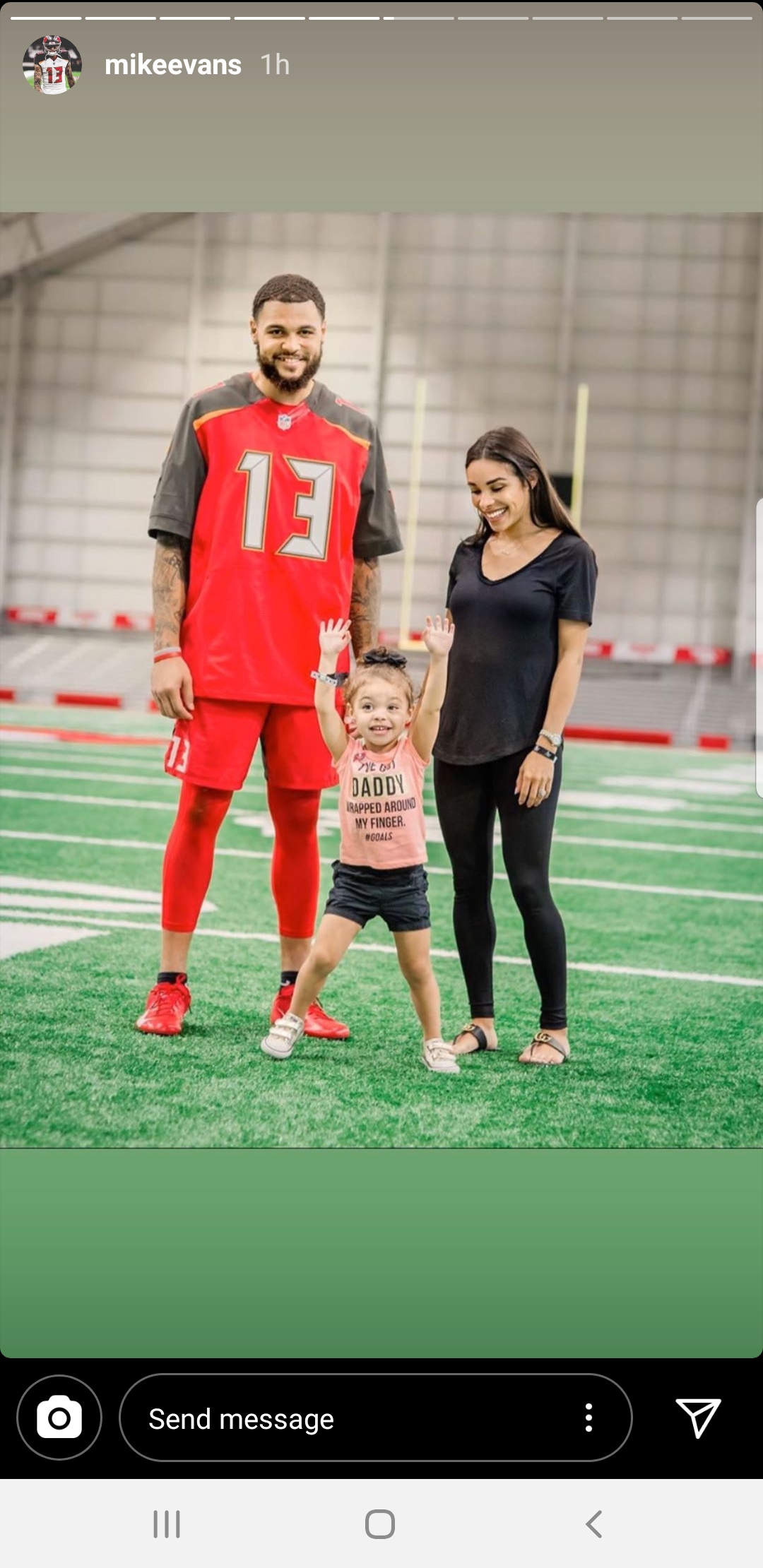 Bucs' Mike Evans writes a love letter of thanks on Mother's Day
