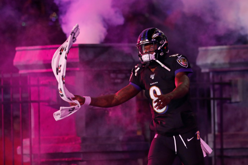 Ravens rely on run game to bully Saints, stay atop AFC North