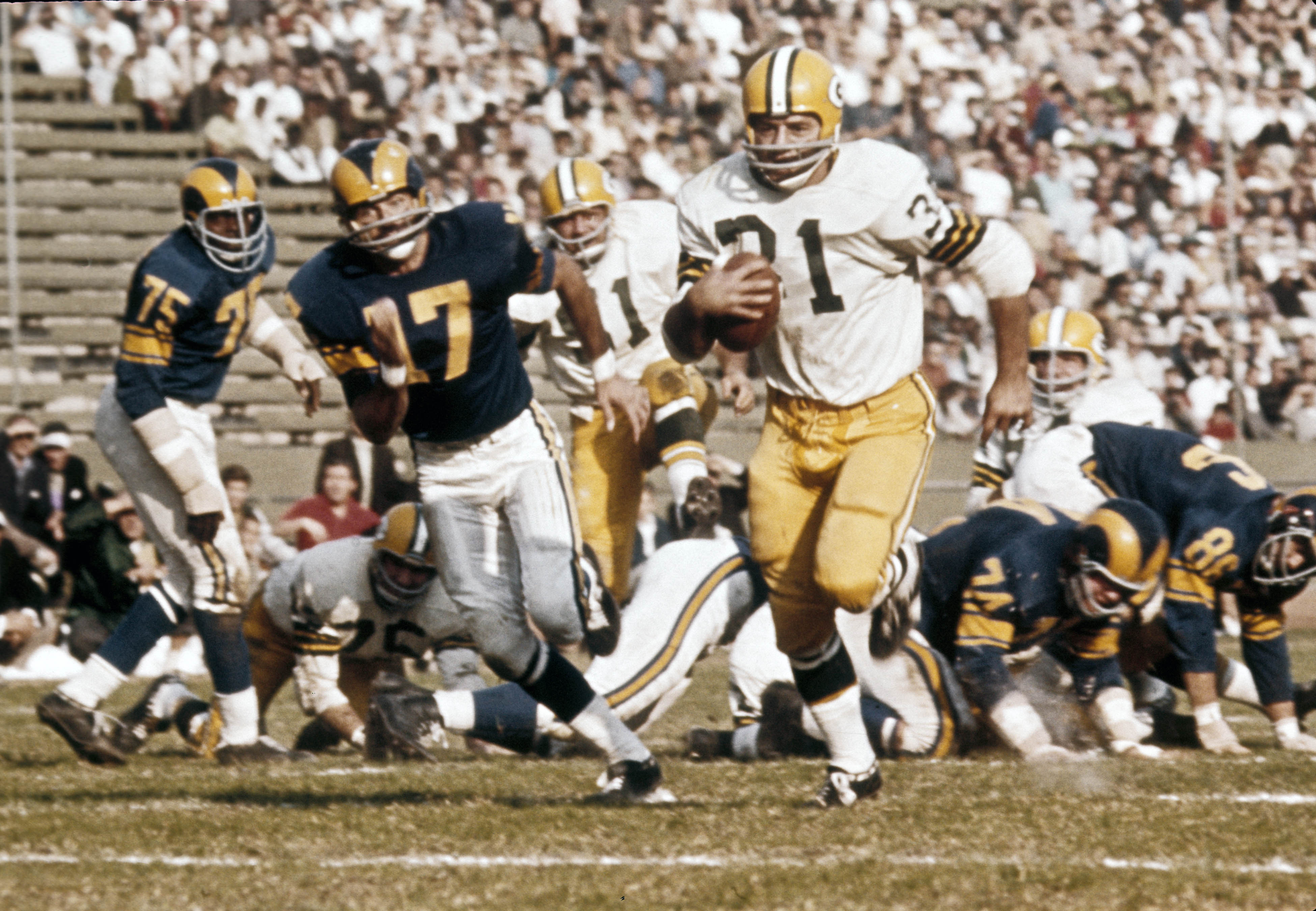 Green Bay Packers Jim Taylor in action, rushing vs Kansas City