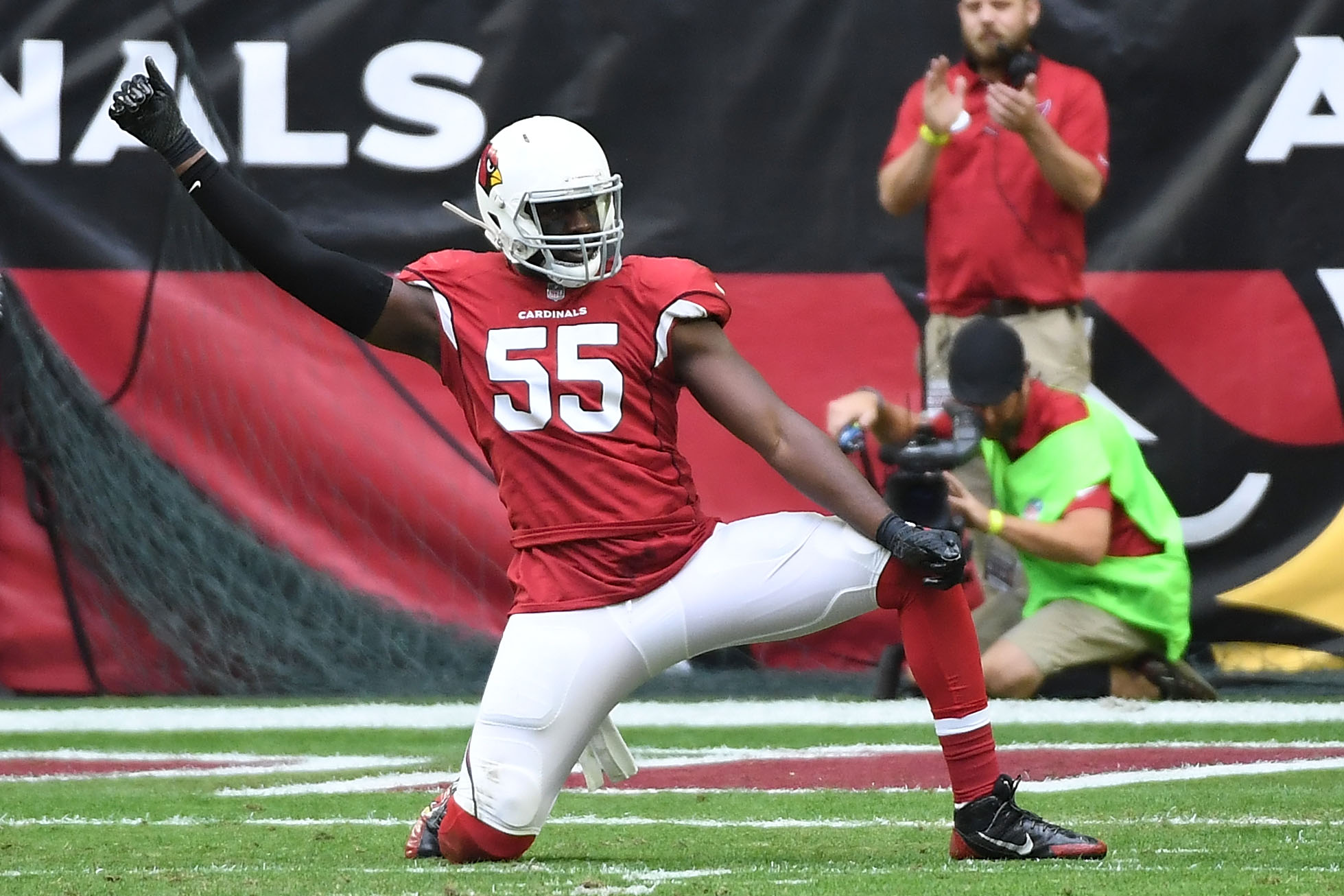 Alex Barrett of the San Francisco 49ers sacks Davis Mills of the News  Photo - Getty Images