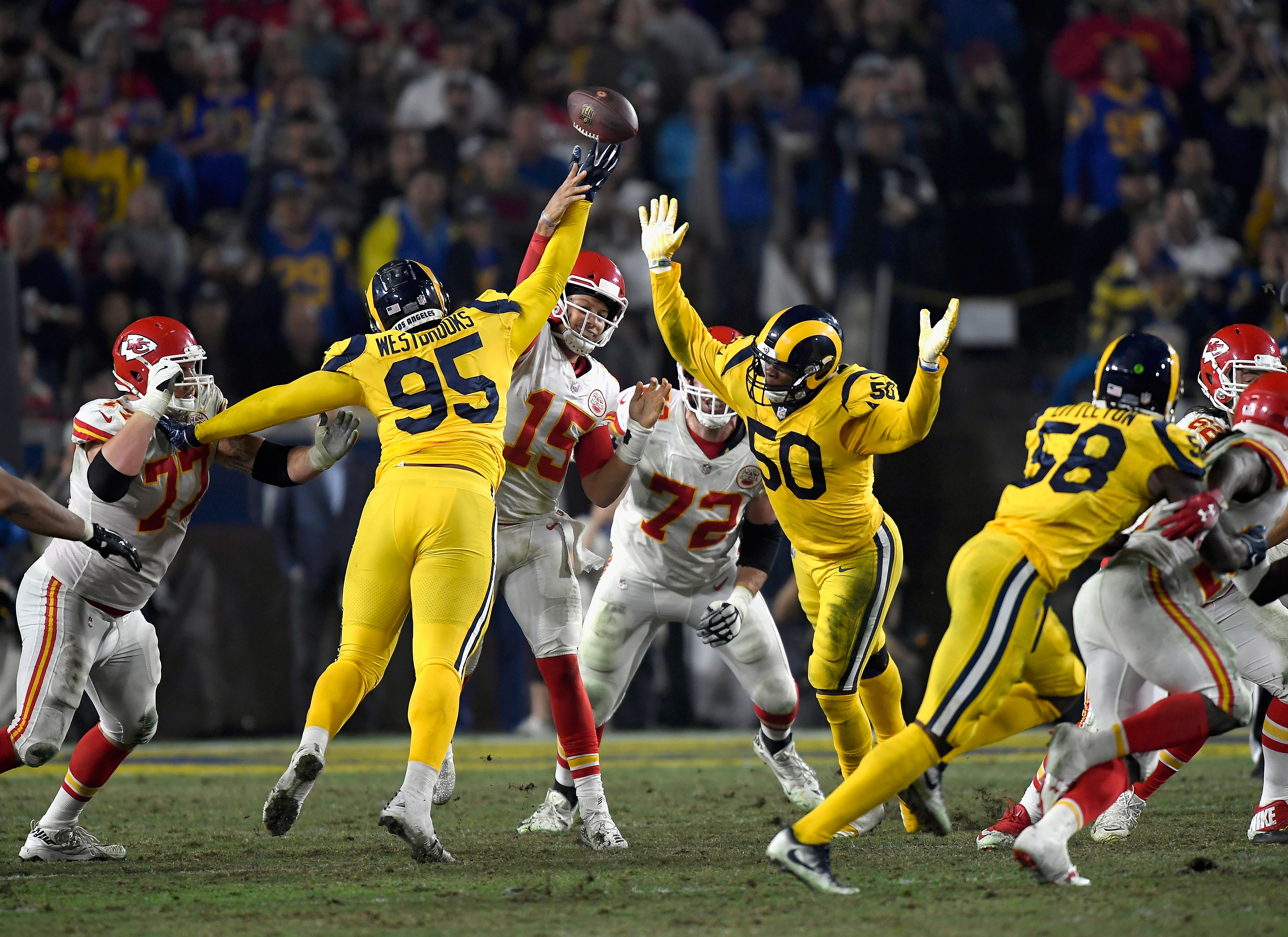 Kansas City Chiefs 51-54 Los Angeles Rams: Hosts win Monday night