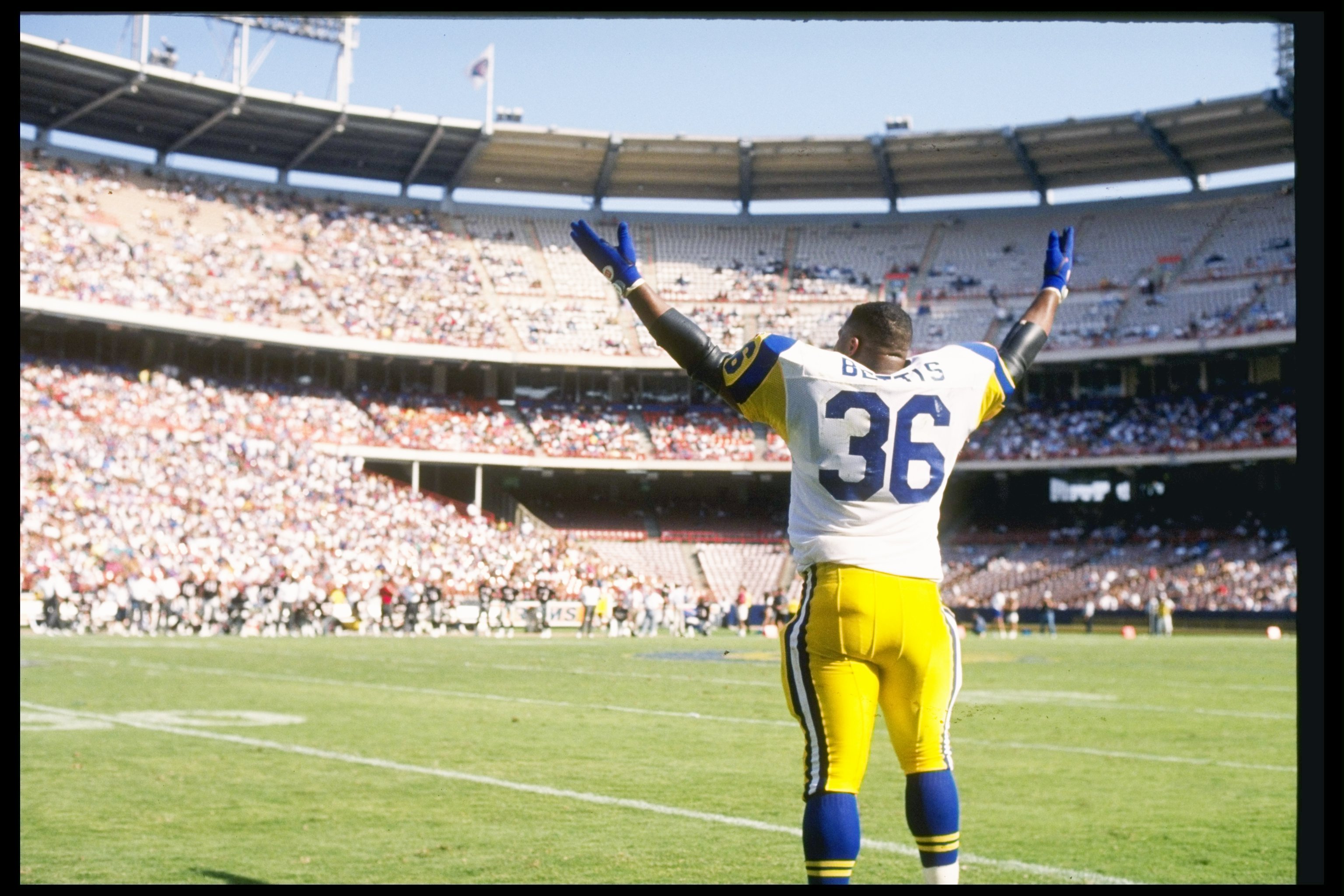 78 Los Angeles Rams Lamar Lundy Photos & High Res Pictures - Getty