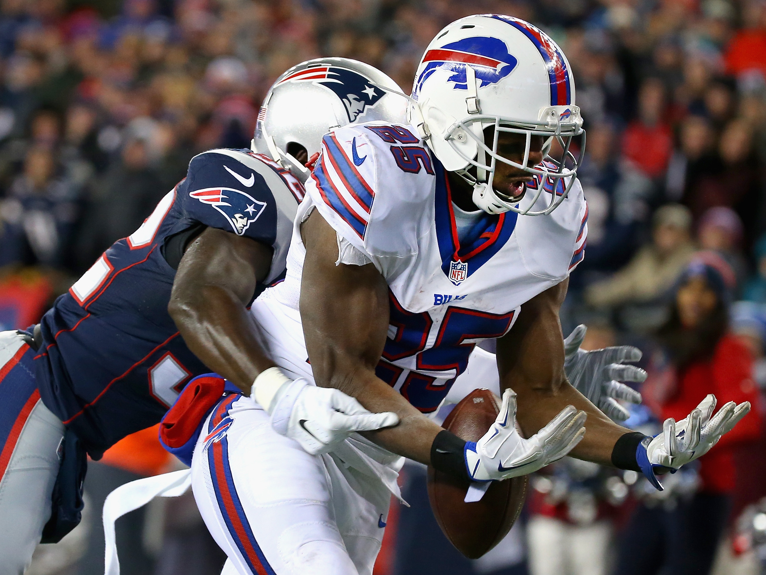 Patriots Outmuscle Bills For 23-16 Victory