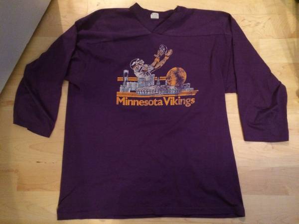 Vikings fan selling “cursed” t-shirt may be a good omen for Broncos