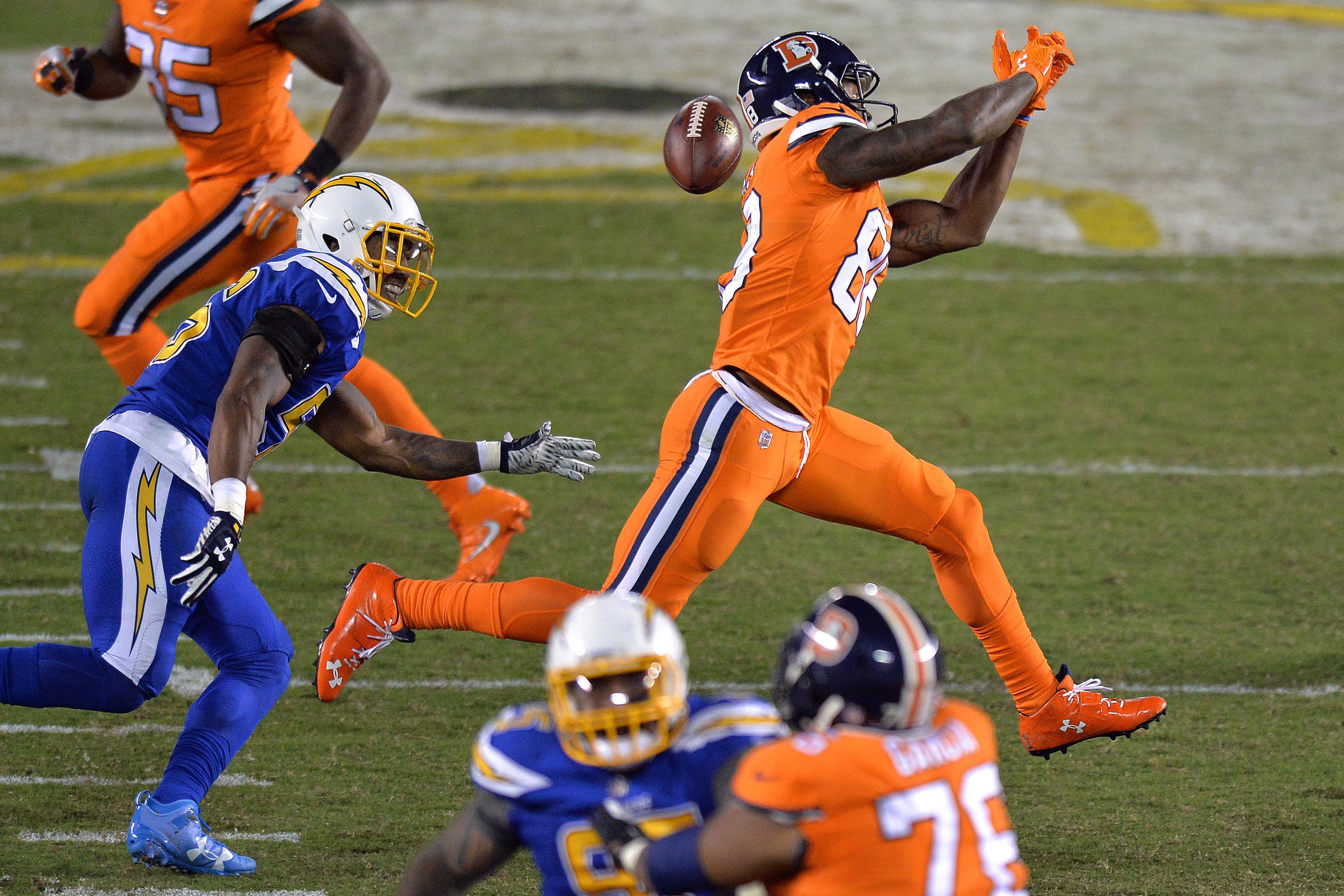 Studs, duds from Broncos' Week 6 loss to Chargers