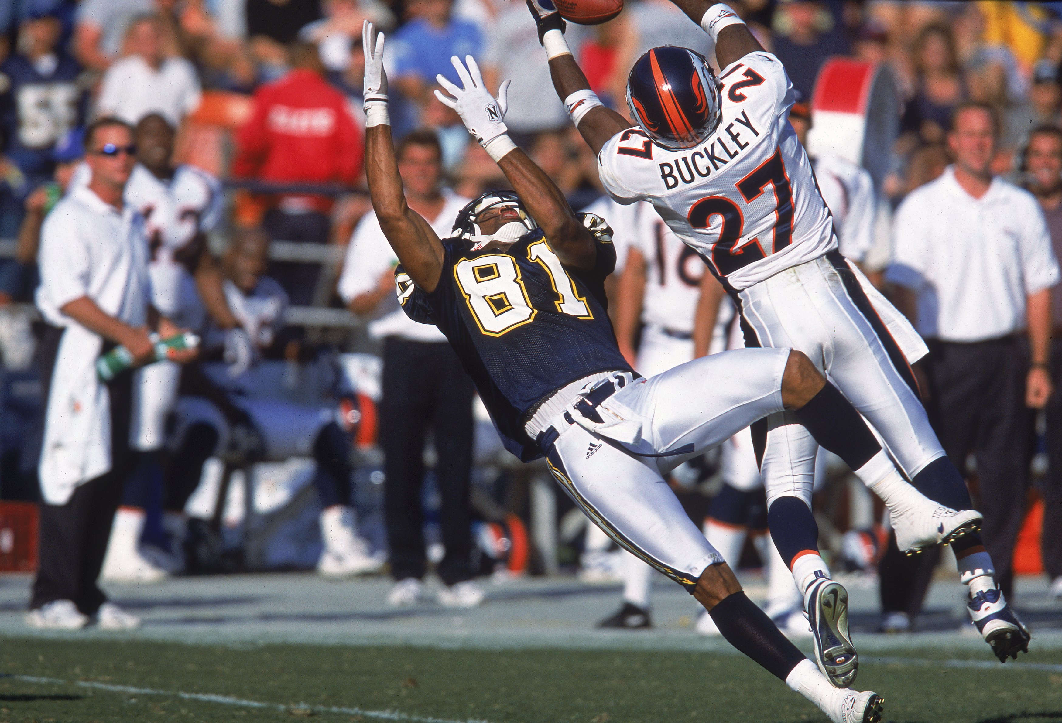 Denver Broncos news: 5 best players to ever wear jersey No. 27