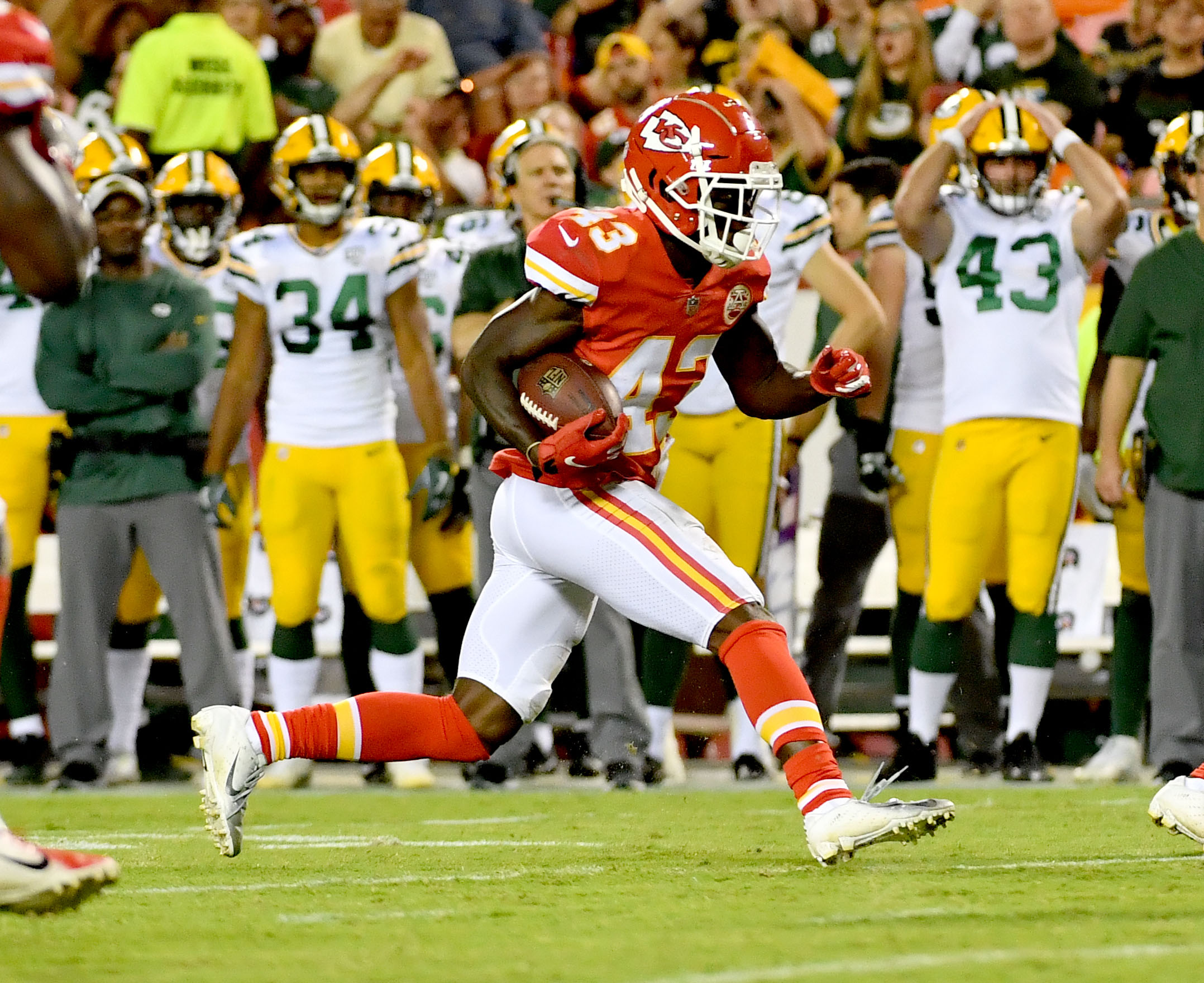 Studs And Duds From Chiefs’ Win Over Packers