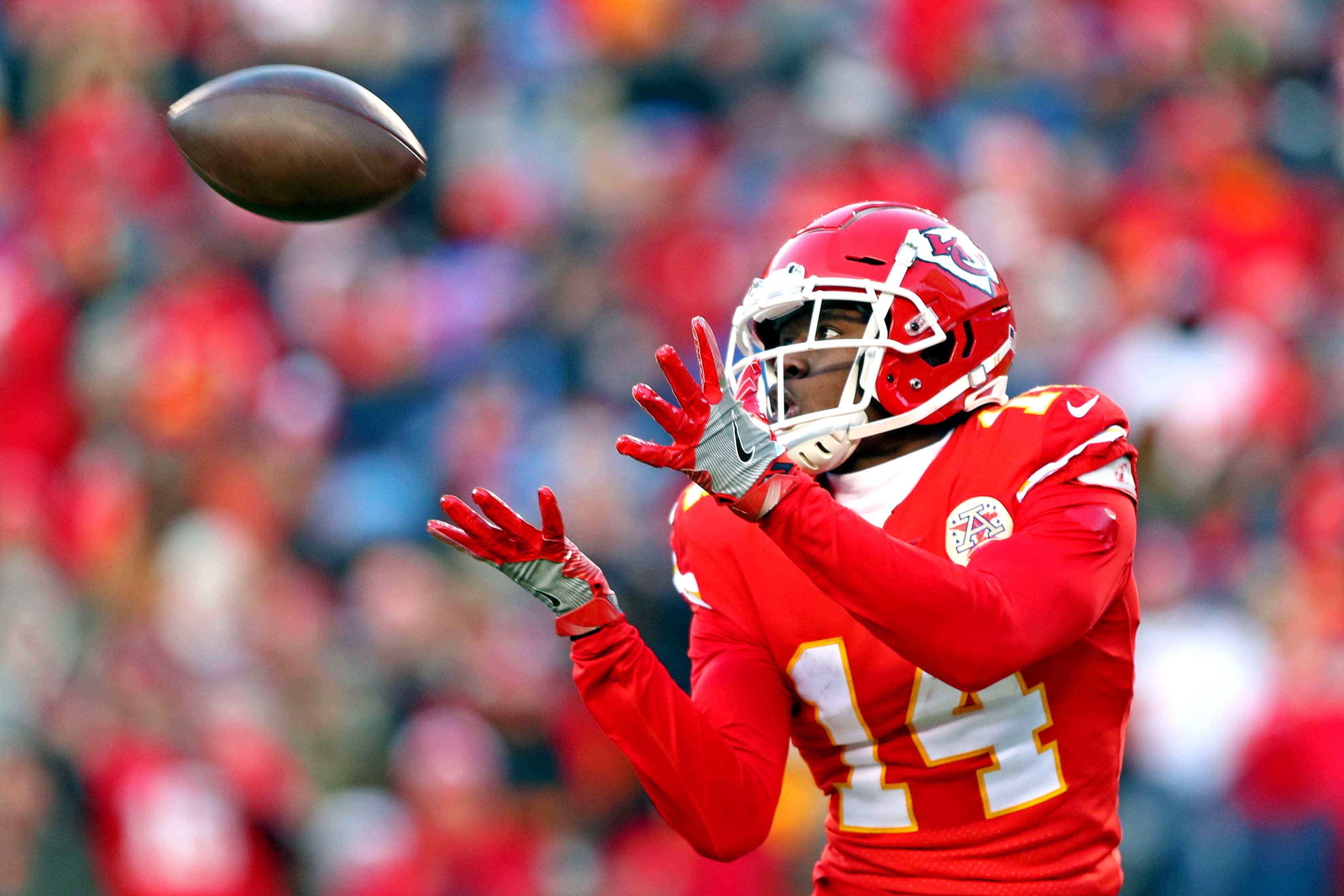 Chiefs comfortable replacing LT Eric Fisher with Cameron Erving