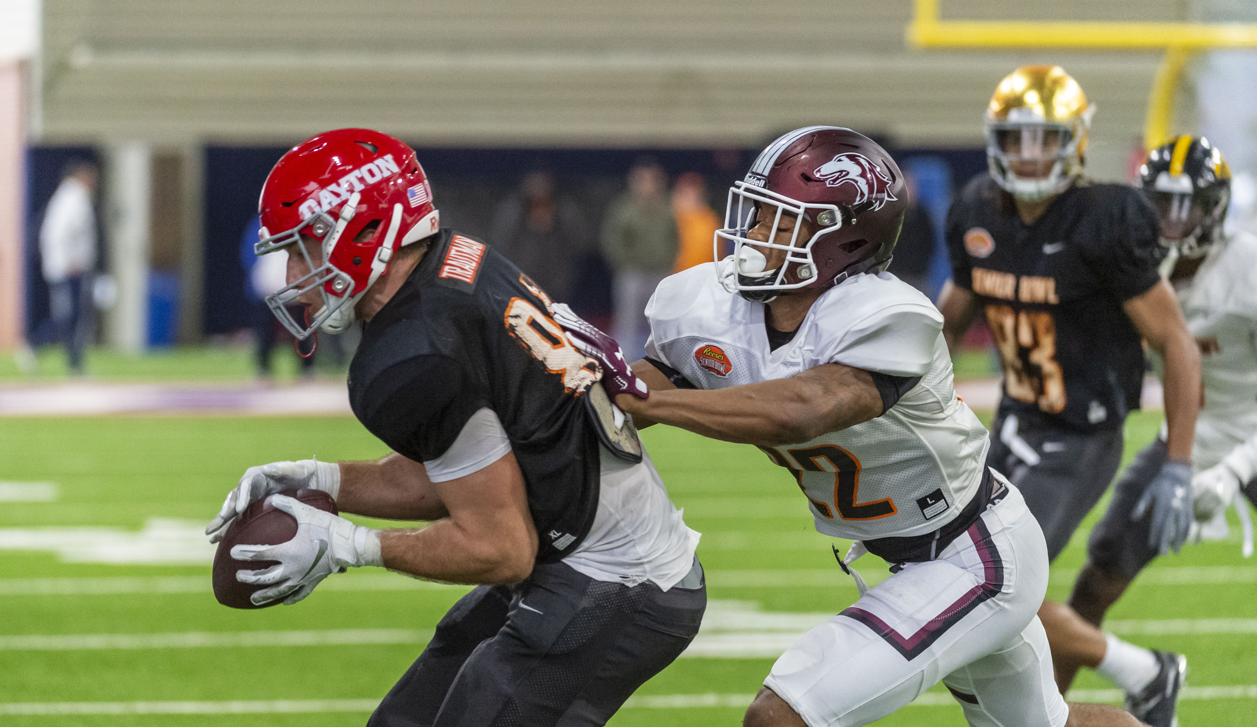 Southern Illinois defensive back Jeremy Chinn runs the 40-yard dash at the  NFL football scouting combine in Indianapolis, Sunday, March 1, 2020. (AP  Photo/Charlie Neibergall Stock Photo - Alamy