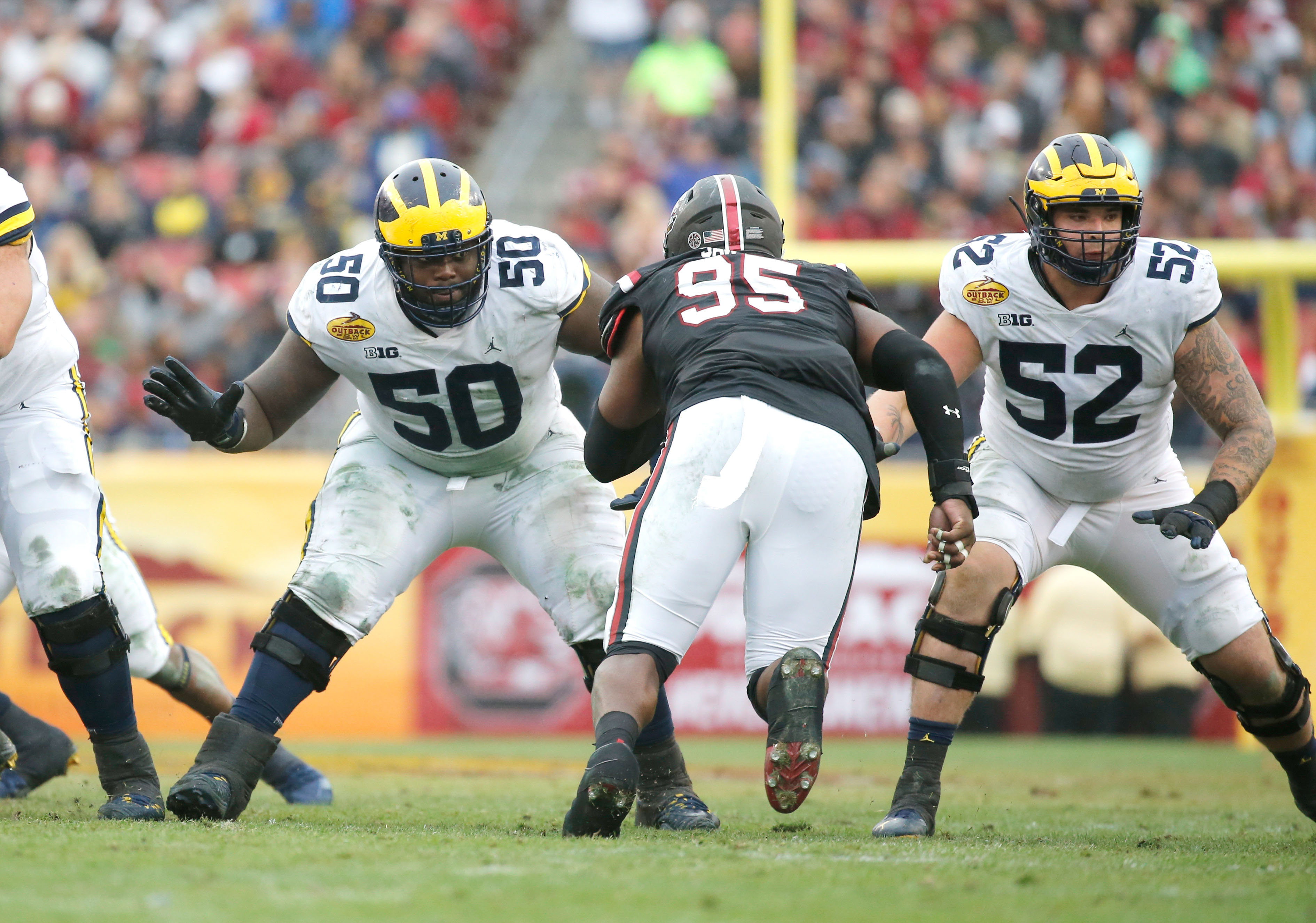 Michigan football's Michael Onwenu getting noticed nationally