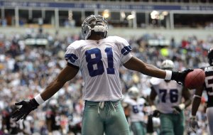 IRVING, TX - OCTOBER 15: Wide receiver Terrell Owens #81 of the Dallas Cowboys celebrates his third touchdown against the Houston Texans on October 15, 2006 at Texas Stadium in Irving, Texas. The Cowboys defeated the Texans 34-6. (Photo by Ronald Martinez/Getty Images)