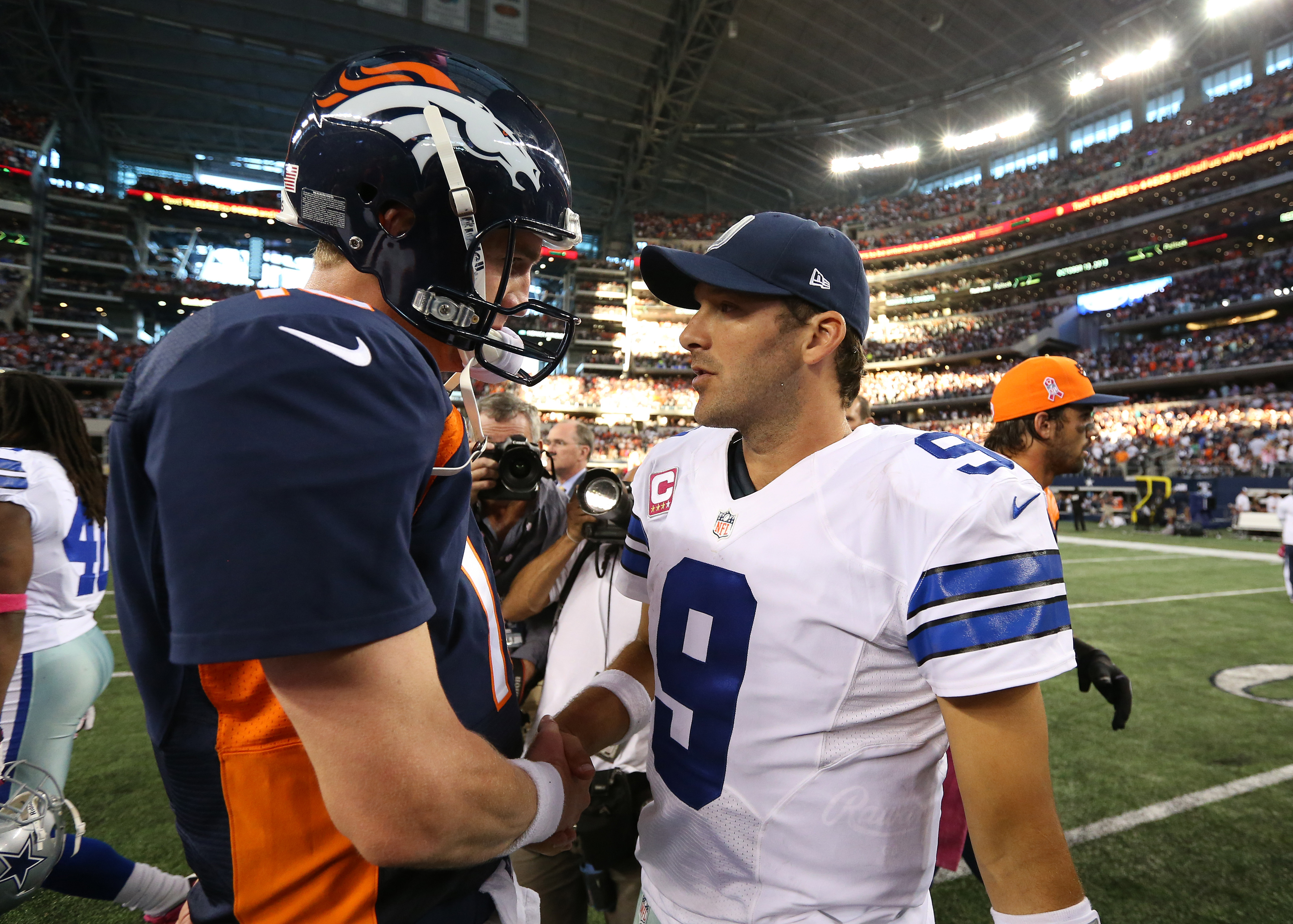 After wild shootout with Manning, Romo finds a way to lose