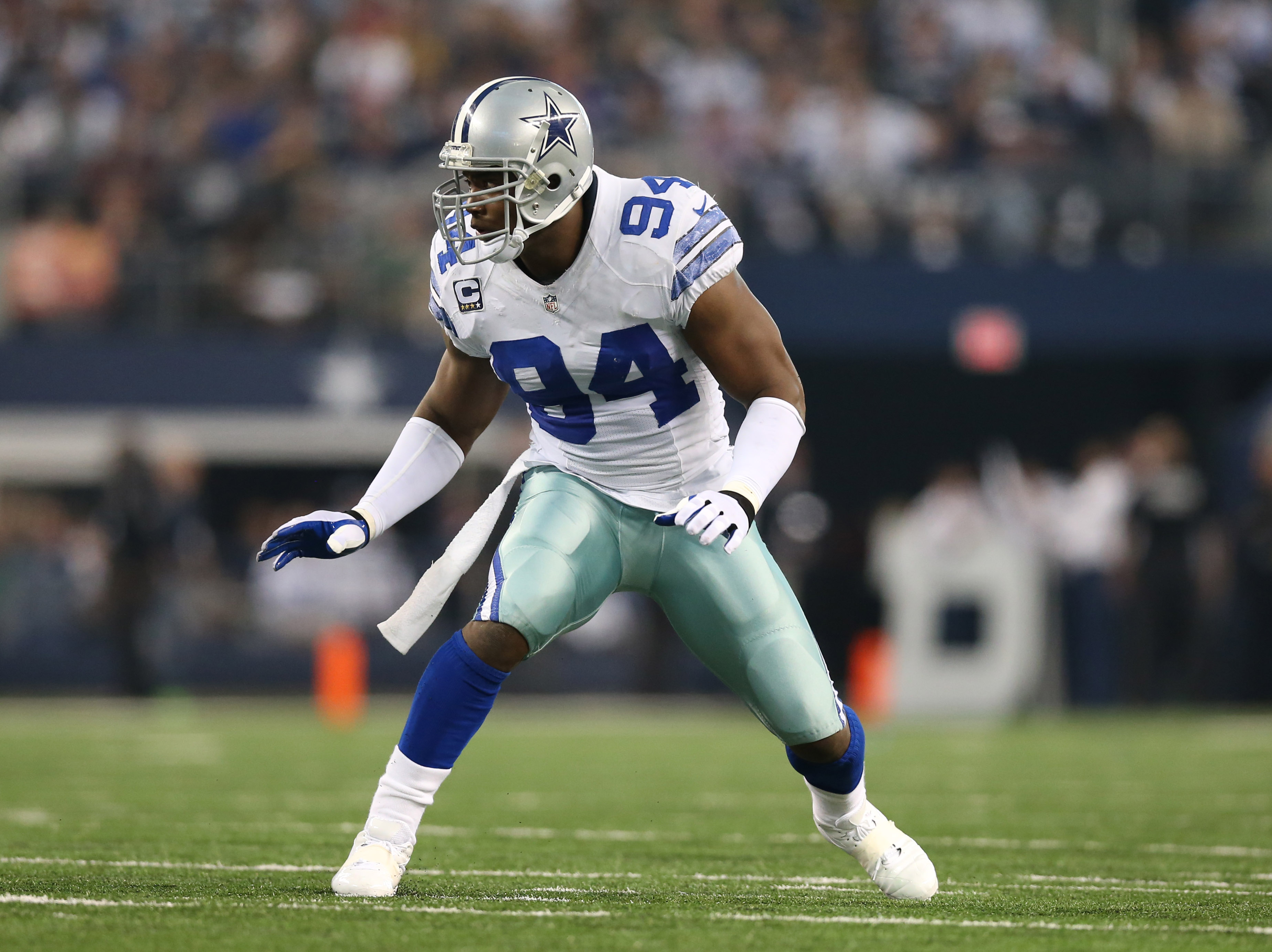 DeMarcus Ware, most prolific sack artist in Cowboys history, retires