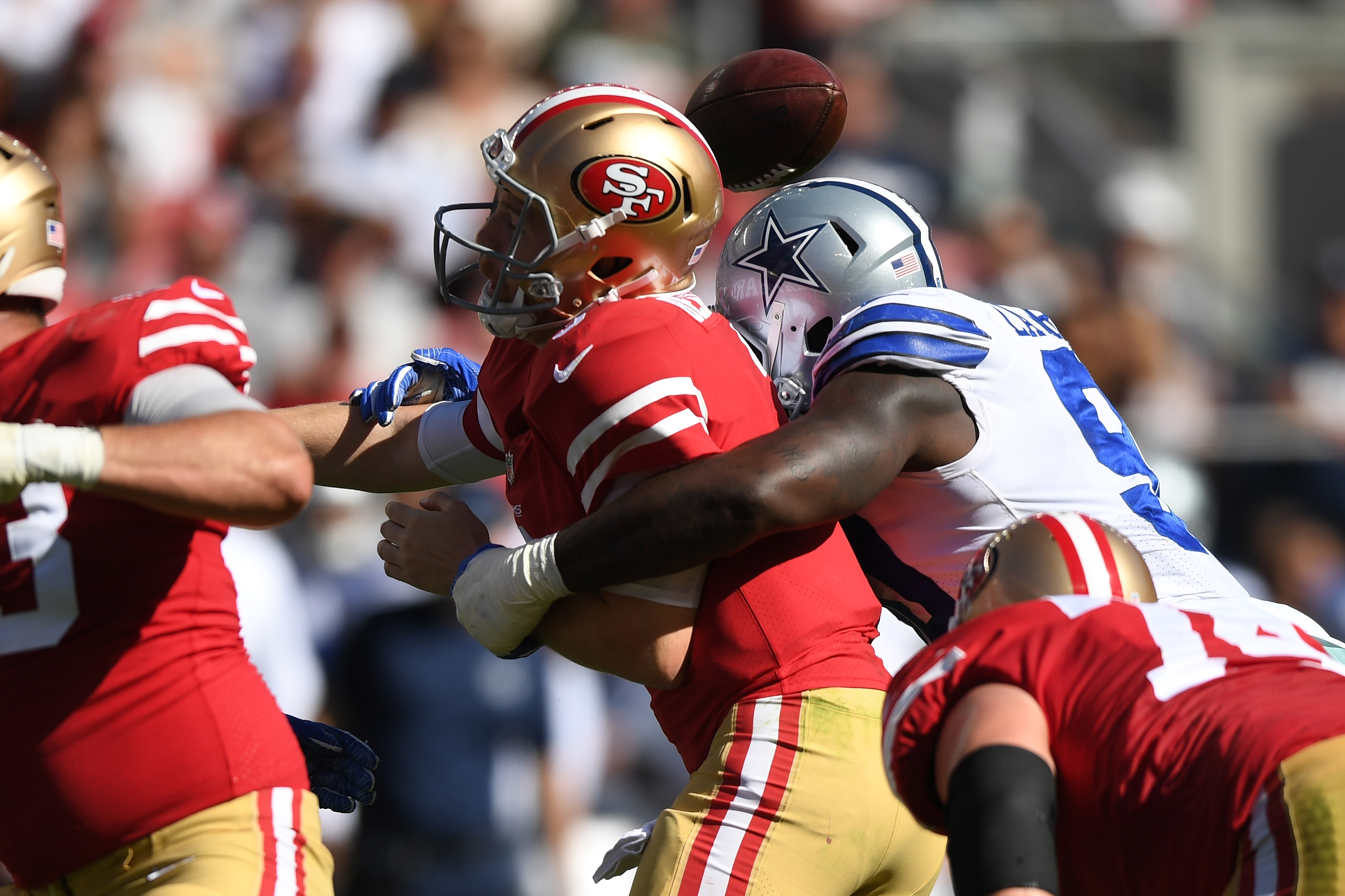 Elliott's 3 TDs, 219 yards lead Cowboys past 49ers 40-10