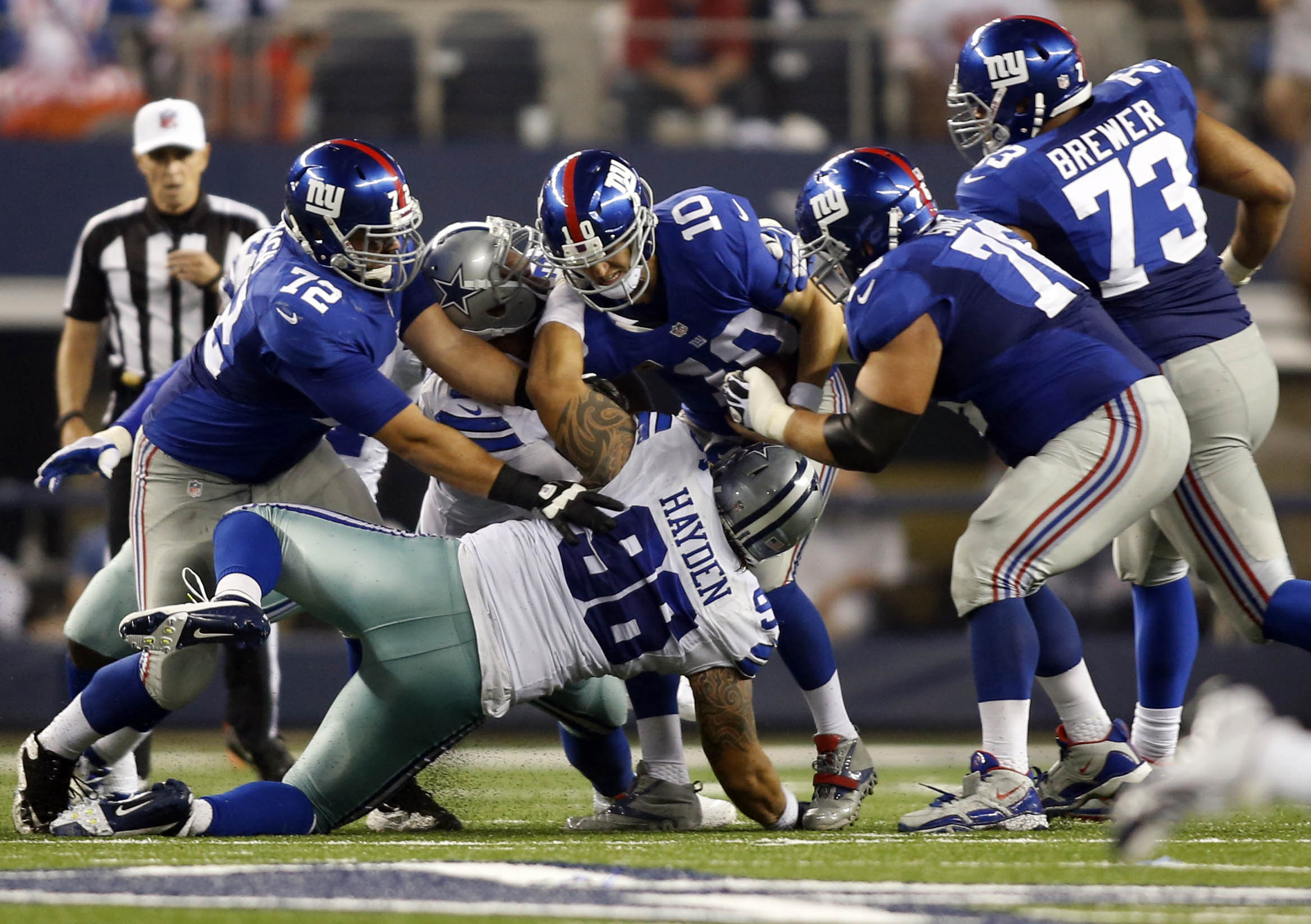 NY Giants beat Dallas Cowboys, 33-31, on last-second field goal 